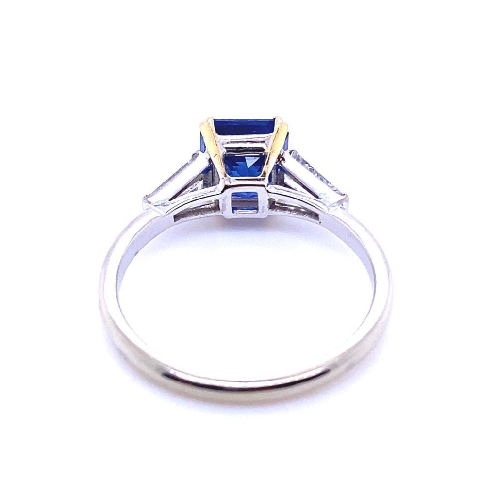 Women's or Men's 1.95 Carat Sapphire and Diamond Three Stone 18 Karat White Gold Engagement Ring For Sale