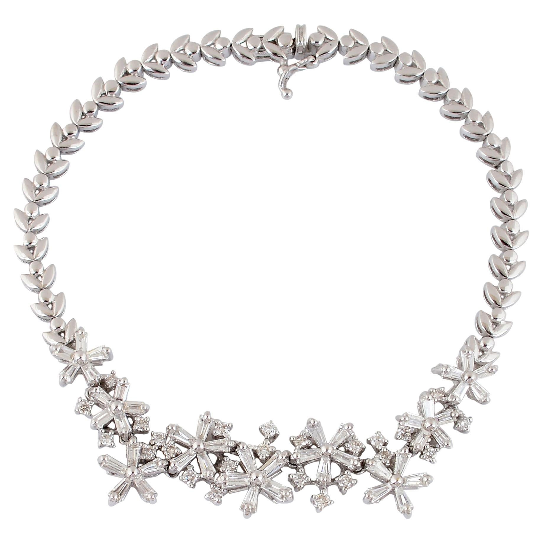 Bracelet en or blanc 14 carats avec diamants baguettes de 1,95 carat de pureté SI en vente