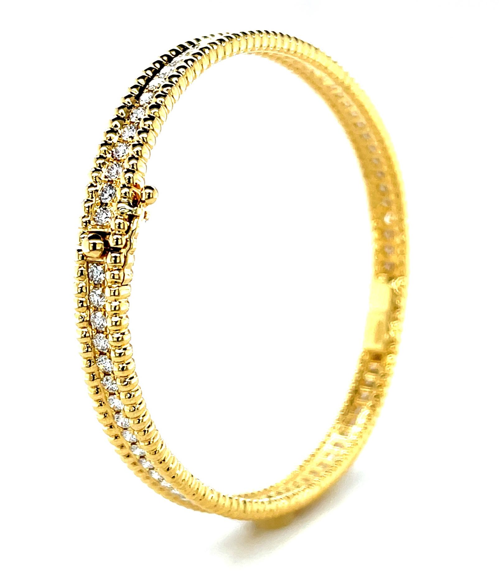 1.95 Carat Total Diamond and Yellow Gold Hinged Bangle Cuff Bracelet