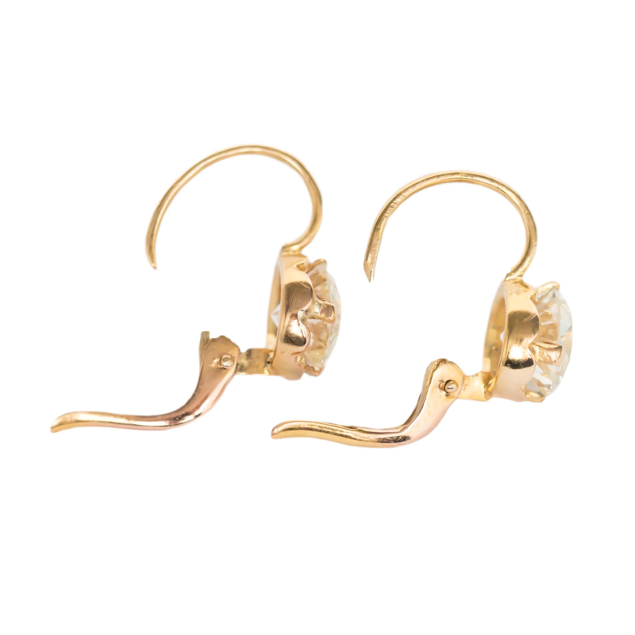 Boucles d'oreilles en or jaune avec diamants d'un poids total de 1,95 carat Pour femmes en vente