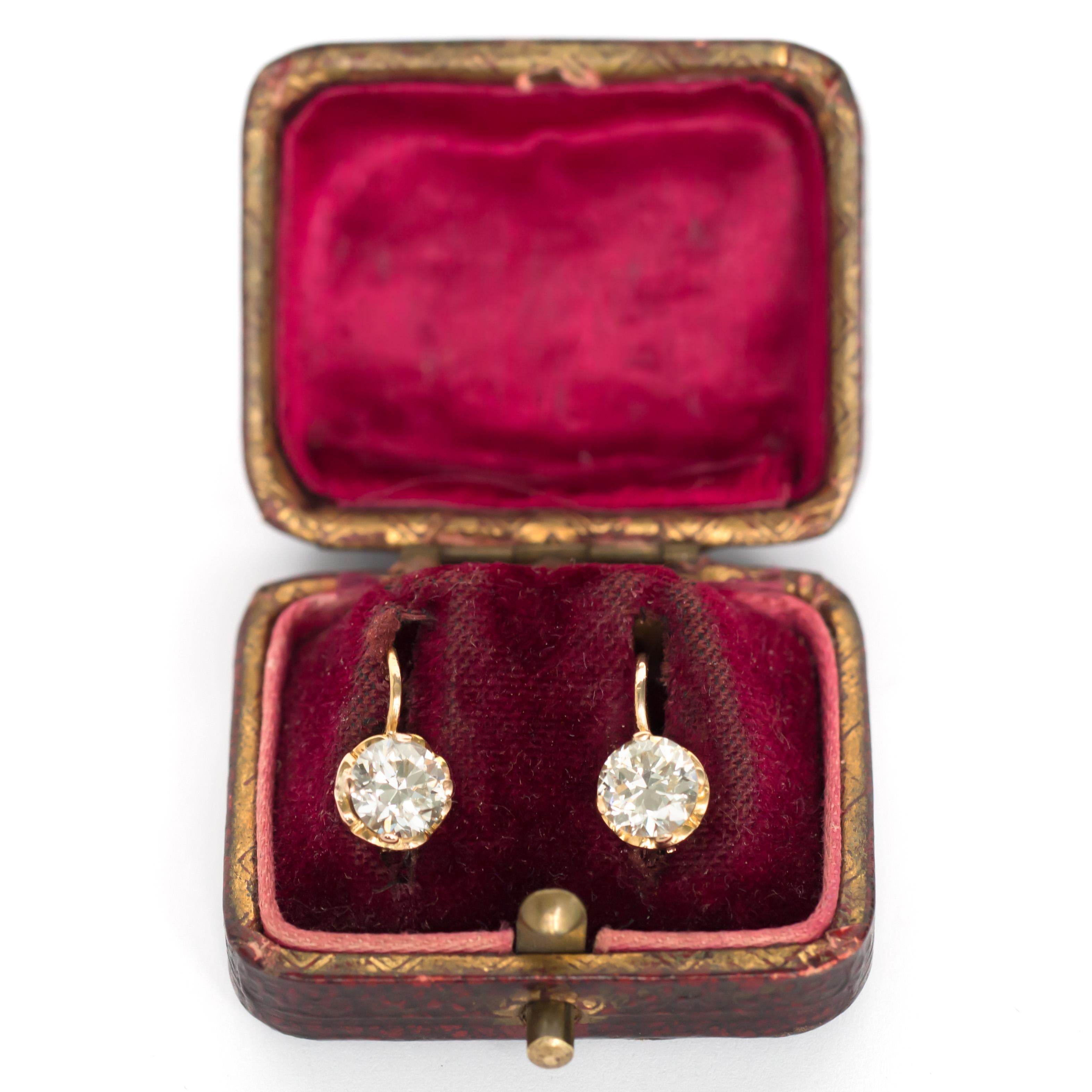 1.95 Carat Total Weight Yellow Gold Diamond Earrings For Sale 1