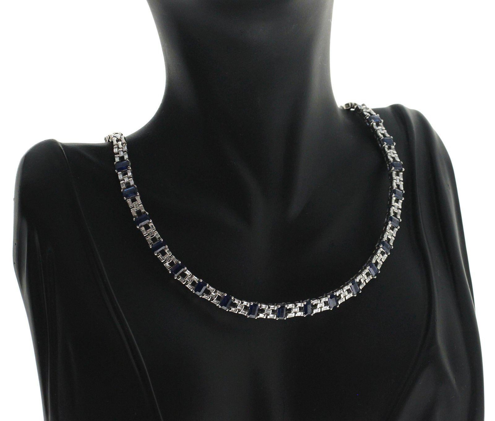 Women's 1.95 Carat Diamonds 8.20 Carat Blue Sapphire 18 Karat White Gold Necklace For Sale