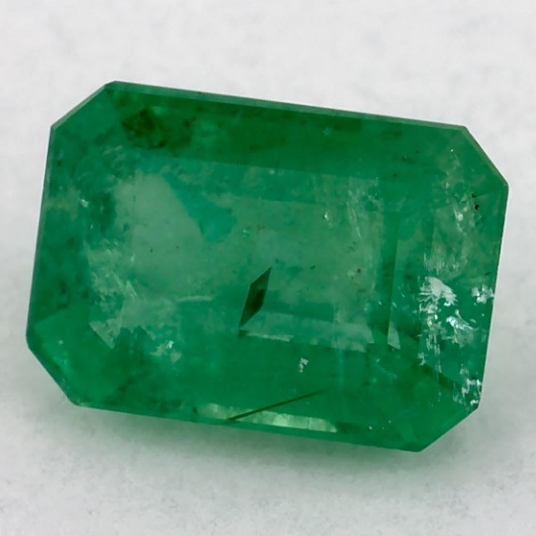 Experience the timeless beauty of this natural emerald, featuring a vibrant green hue with natural character. Perfect for custom engagement rings, elegant pendants, or heirloom-quality jewelry pieces.

🔹 Treatment: Oil (common trade practice)
✨