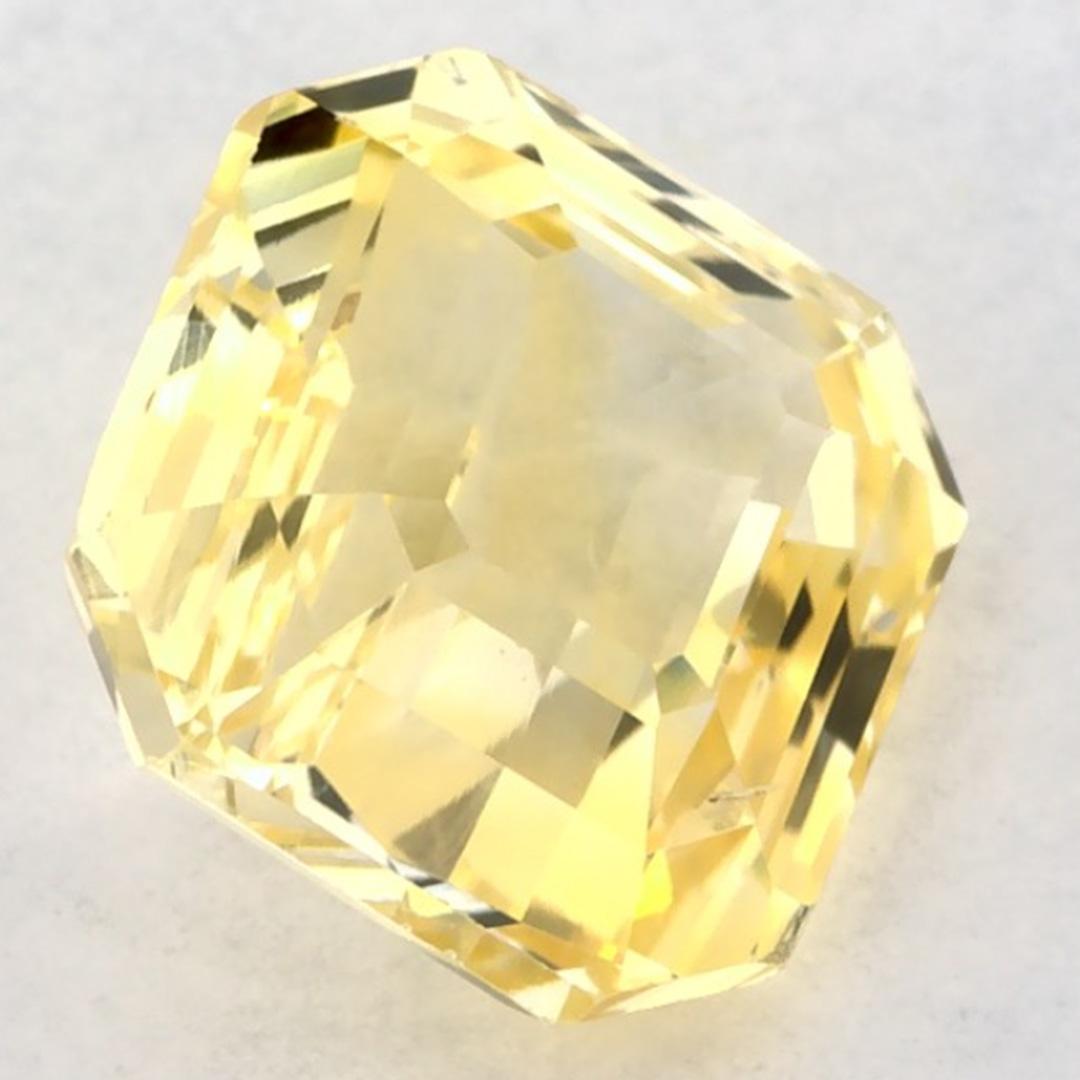 1.95 carati di zaffiro giallo ottagonale sciolto in vendita 2