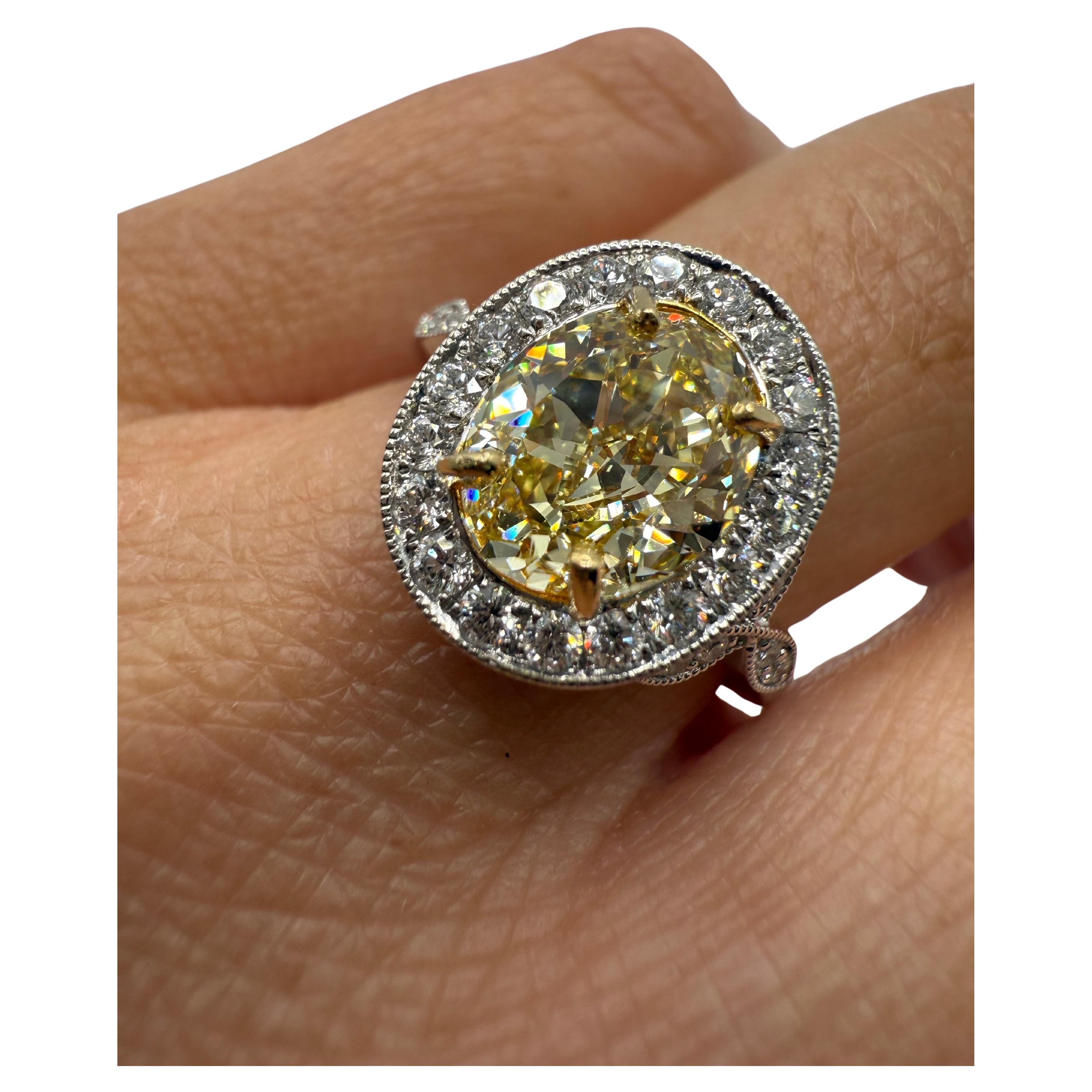 1.95 GIA certified Fancy yellow diamond ring 18KT gold