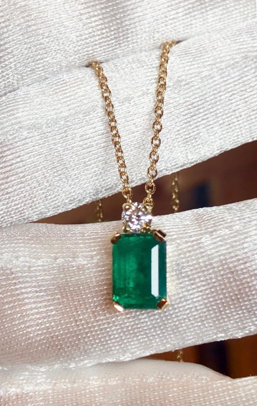 Contemporary 1.95 Vivid Green Colombian Emerald and Diamond Pendant Necklace 18K For Sale