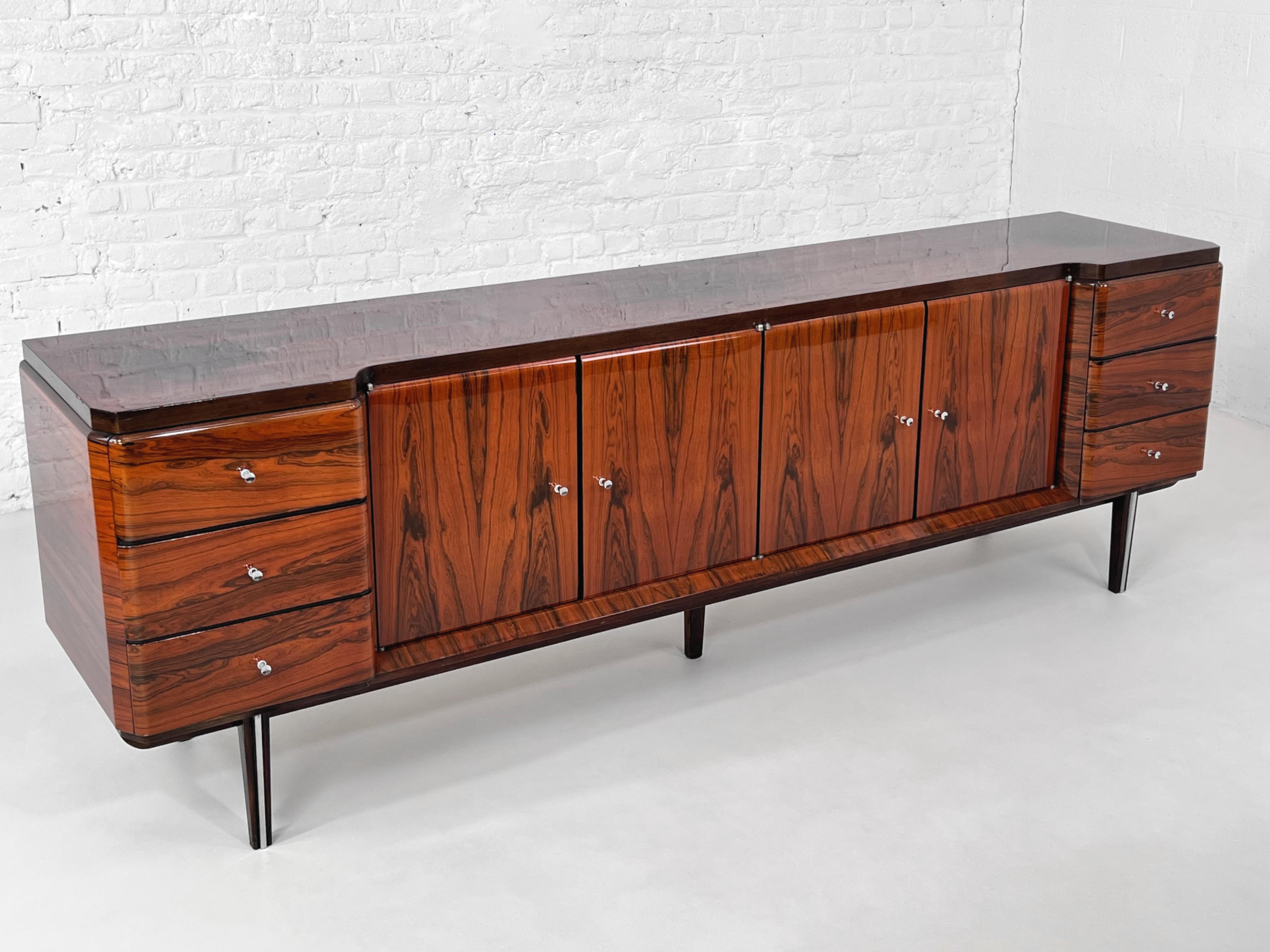 20th Century 1950 -1960s Italian Design Rosewood Glossy Finishes Curved Sideboard  For Sale