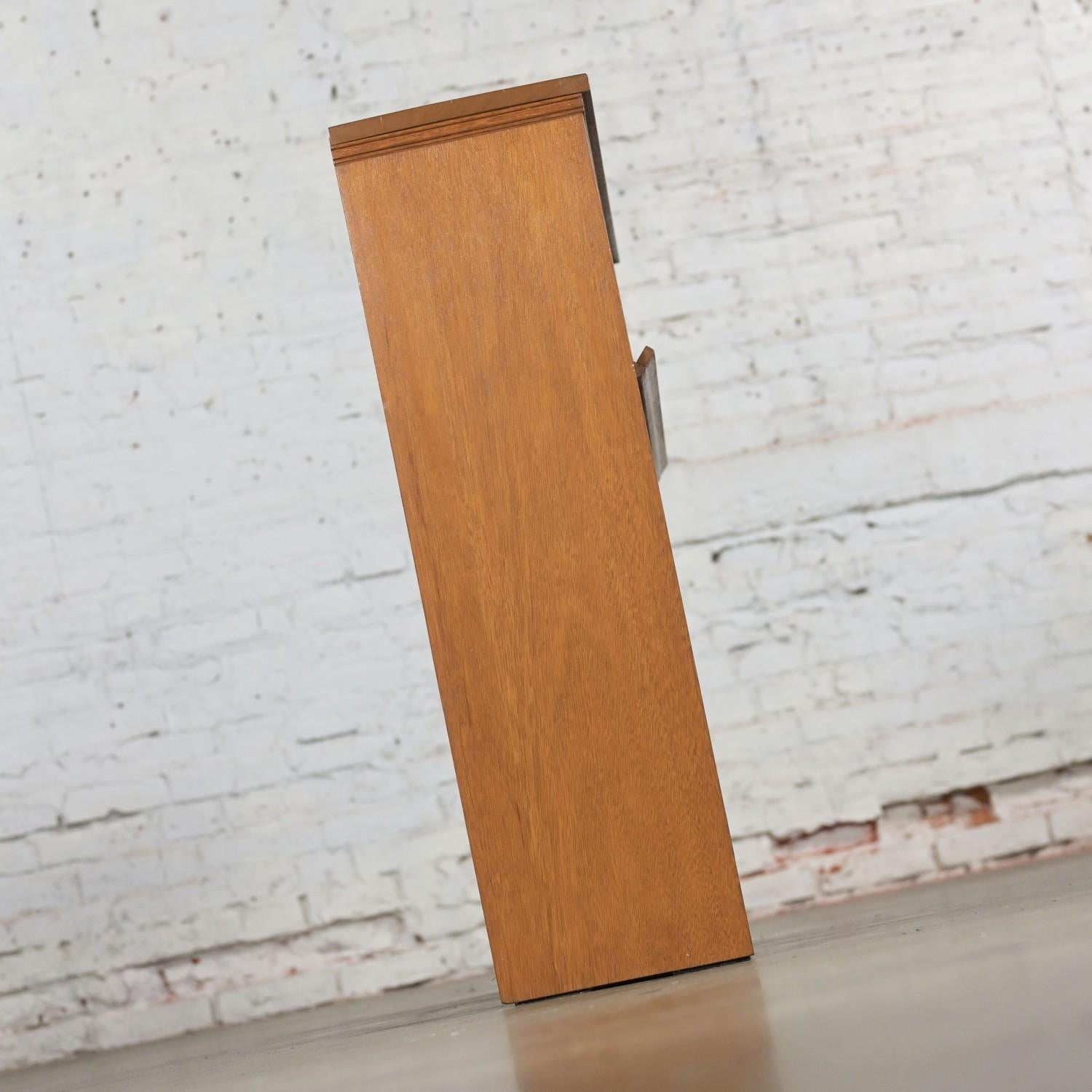1950-1960’s Mid-Century Modern Low Mahogany Bookcase with Slanted Display Shelf For Sale 4