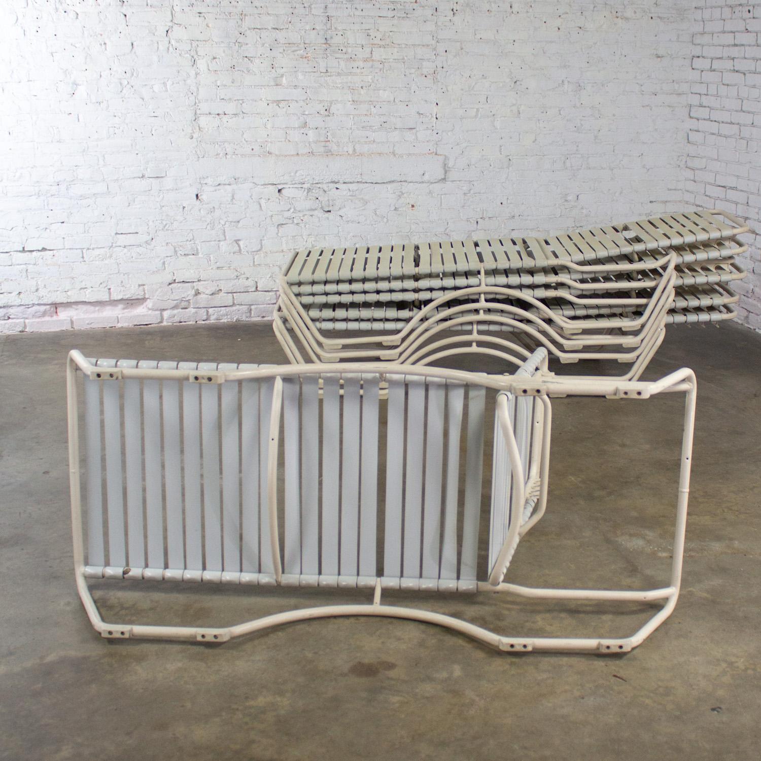 1950-1960 Lot de 6 chaises longues empilables Tropitone Kahana Aluminium & Vinyle en vente 3
