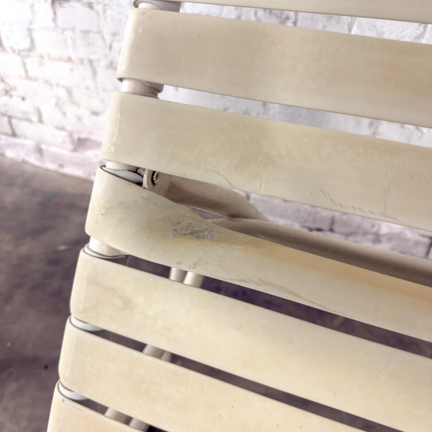 1950-1960 Lot de 6 chaises longues empilables Tropitone Kahana Aluminium & Vinyle en vente 9