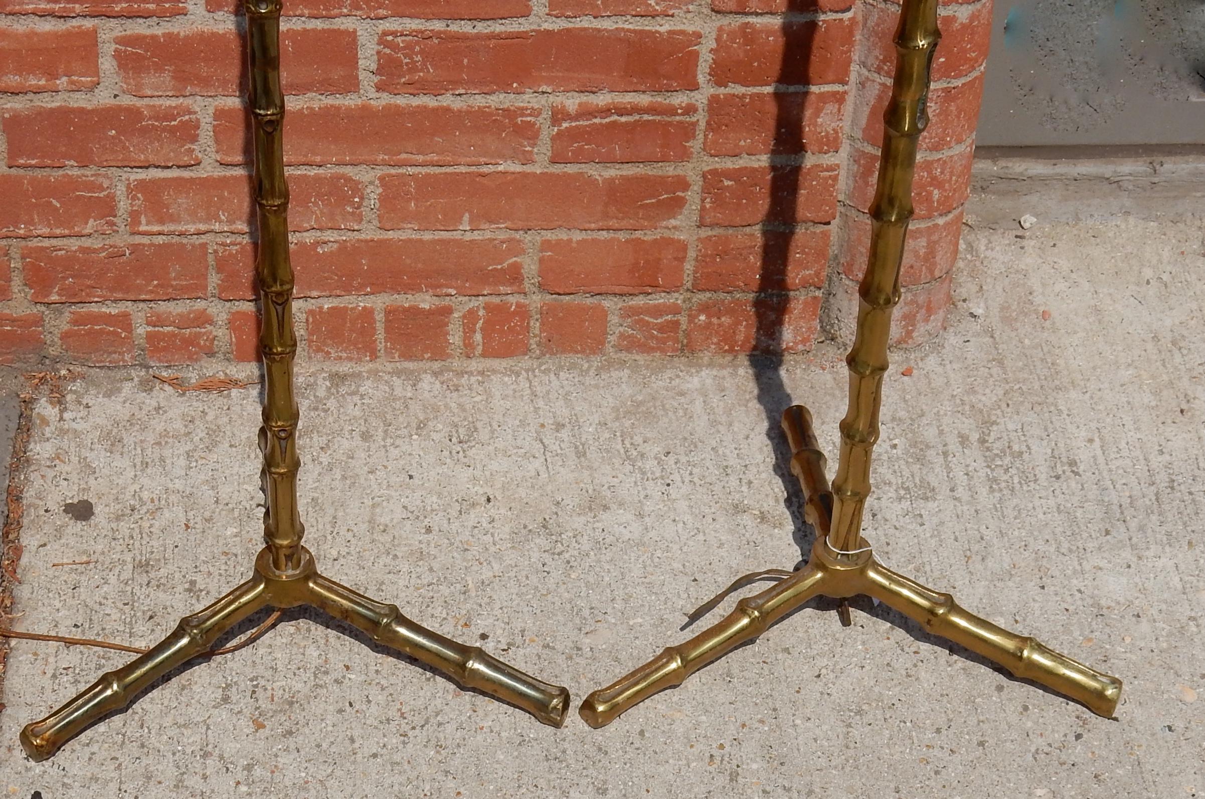 1950-1970 Pair of Golden Bronze or Brass Floor Lamps Maison Bagués Model Bamboo In Good Condition For Sale In Paris, FR