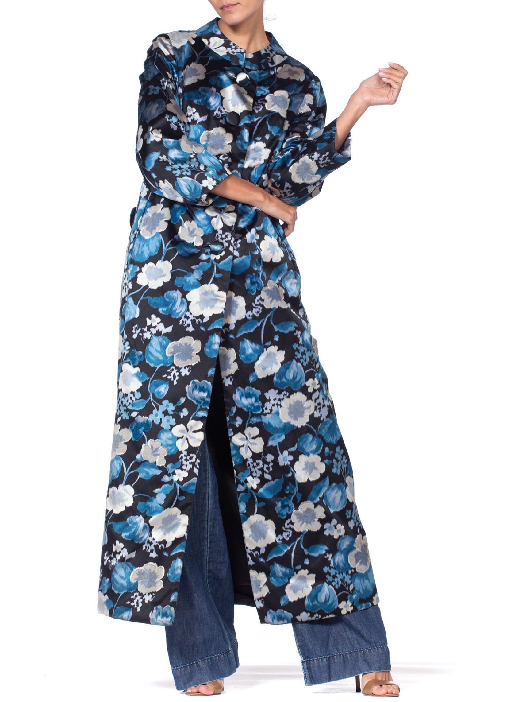 Women's 1950S Black & Blue Couture Grade Floral Silk Satin Hand Cut Velvet Coat For Sale
