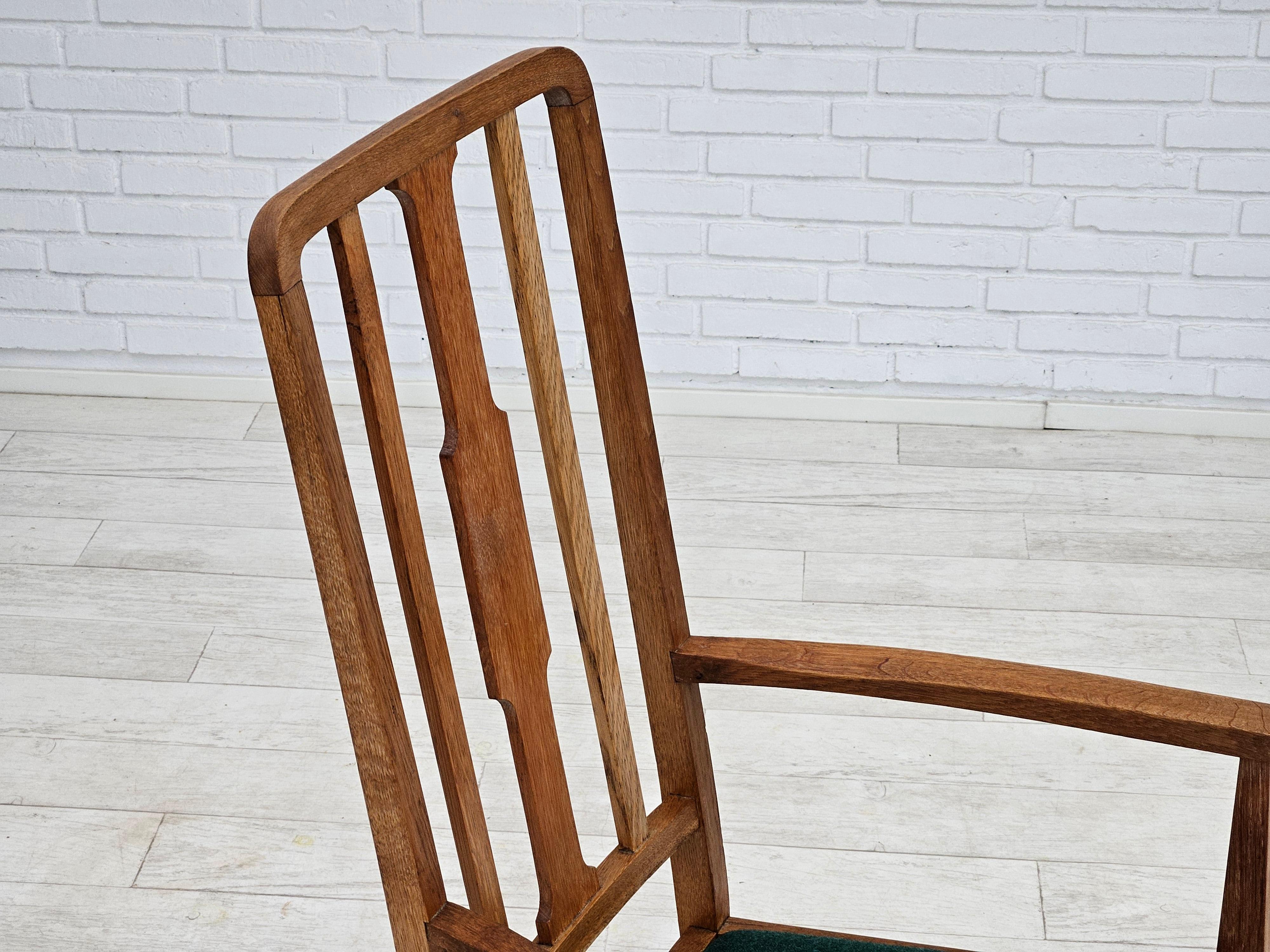 Dans les années 1950-60, retapissée, chaise à dossier haut danoise, laine de mobilier KVADRAT en vente 7