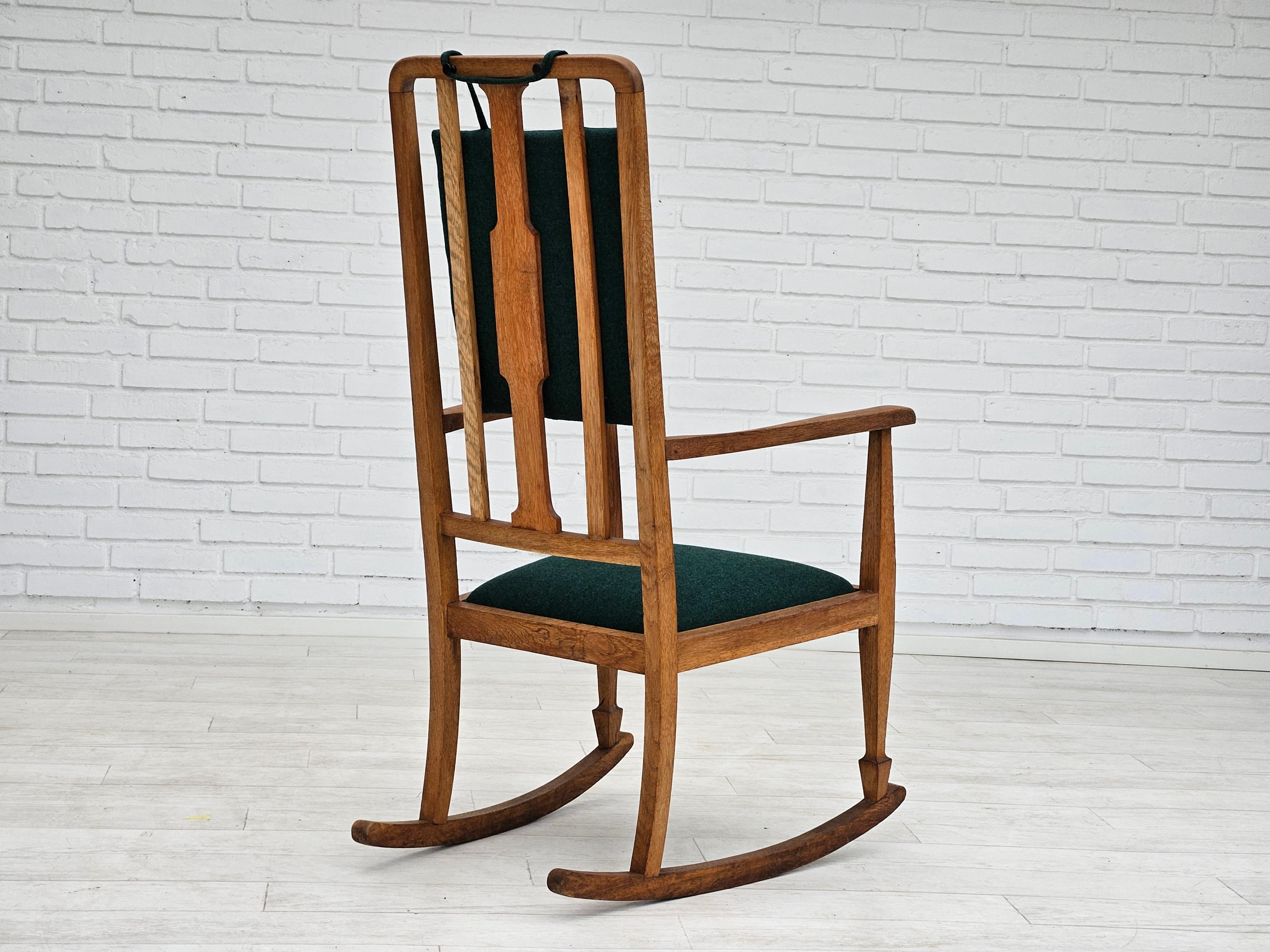 Dans les années 1950-60, retapissée, chaise à dossier haut danoise, laine de mobilier KVADRAT Bon état - En vente à Tarm, 82