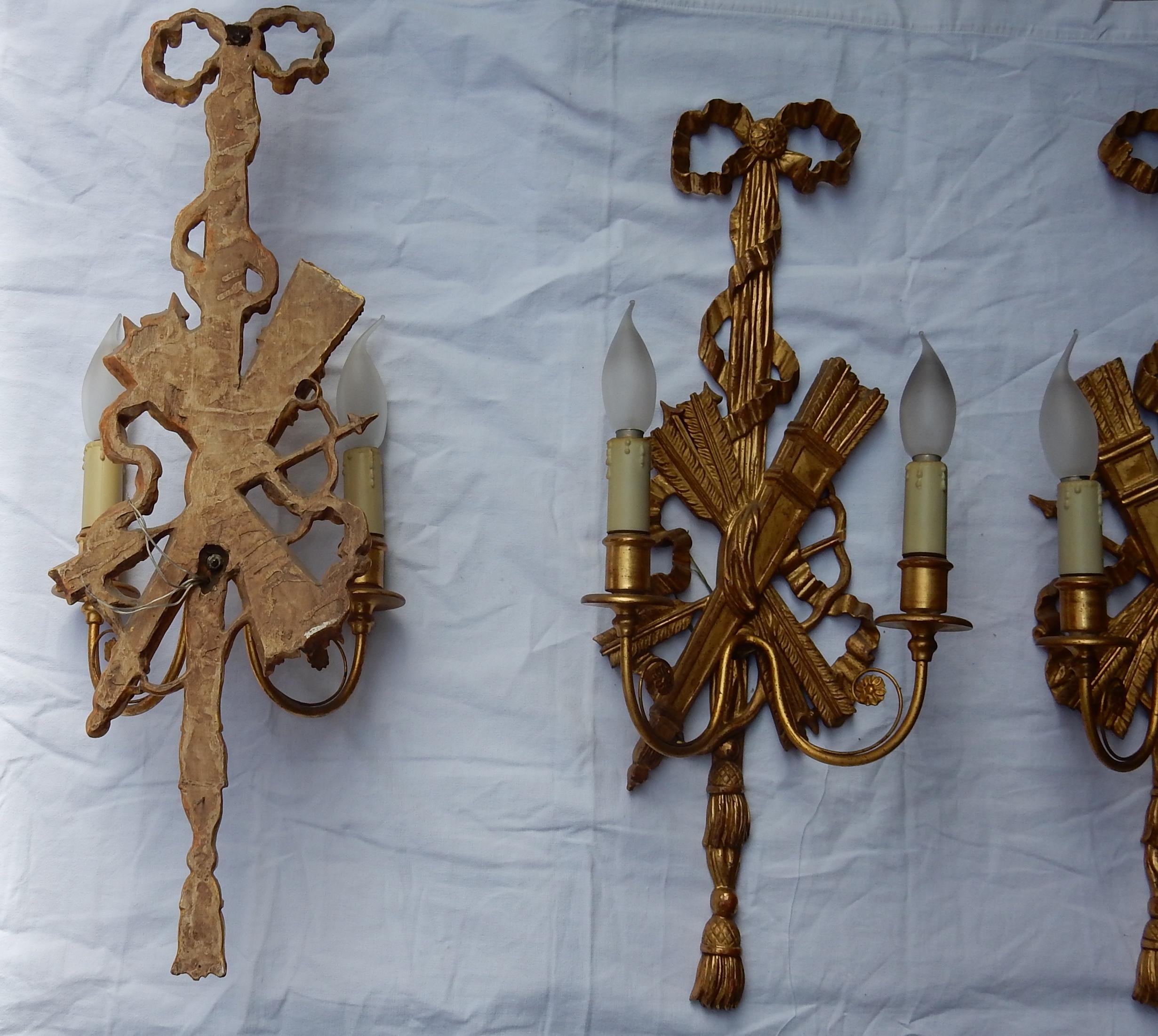 2 Pair of Sconces, Golden Wood and Golden Iron Attributes with Arrows, 1950-1970 For Sale 2