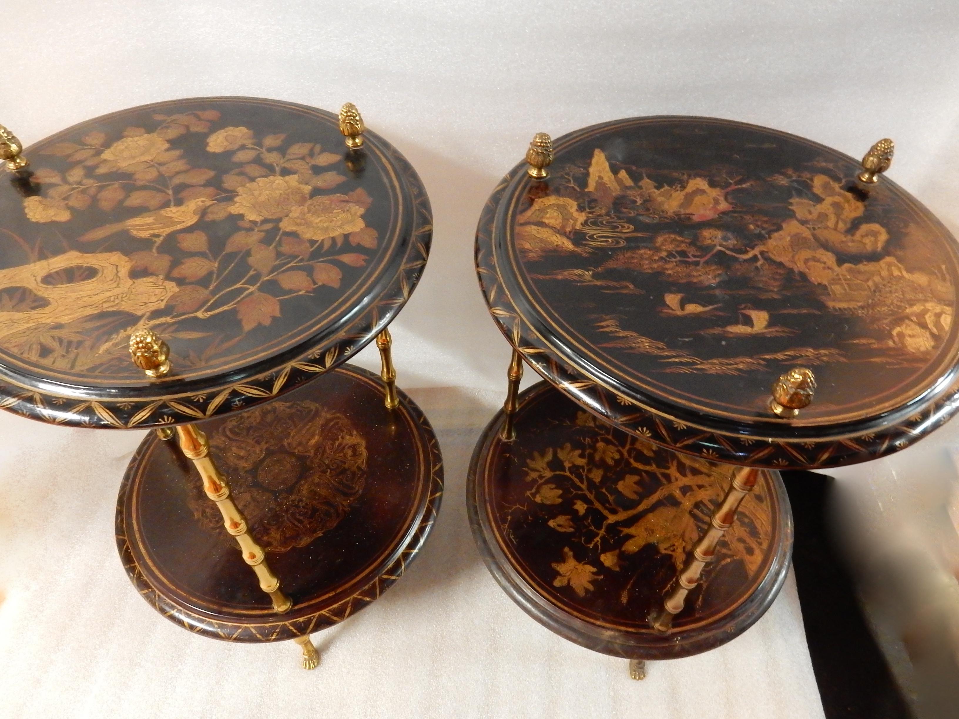 1950-1970 Pedestal in Gilt Bronze with Chinese Lacquer Tray, Pair In Good Condition In Paris, FR