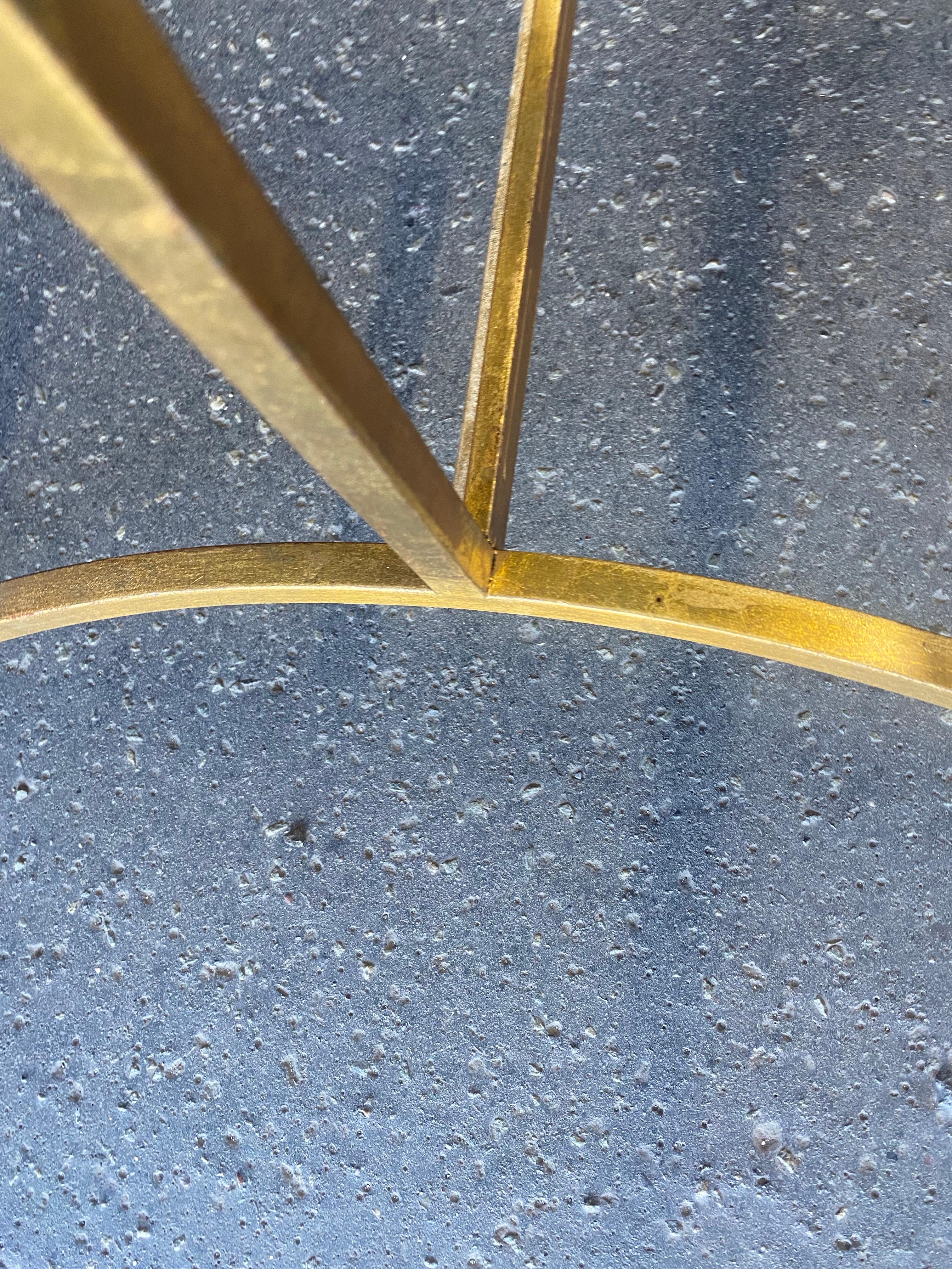 1950/70 Pair of Pedestal Tables in the Style of Roger Thibier in Golden Iron In Good Condition For Sale In Paris, FR