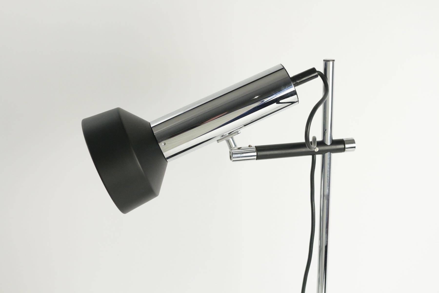 1960 Adjustable Desk Lamp by Arlus In Excellent Condition For Sale In Saint-Ouen, FR