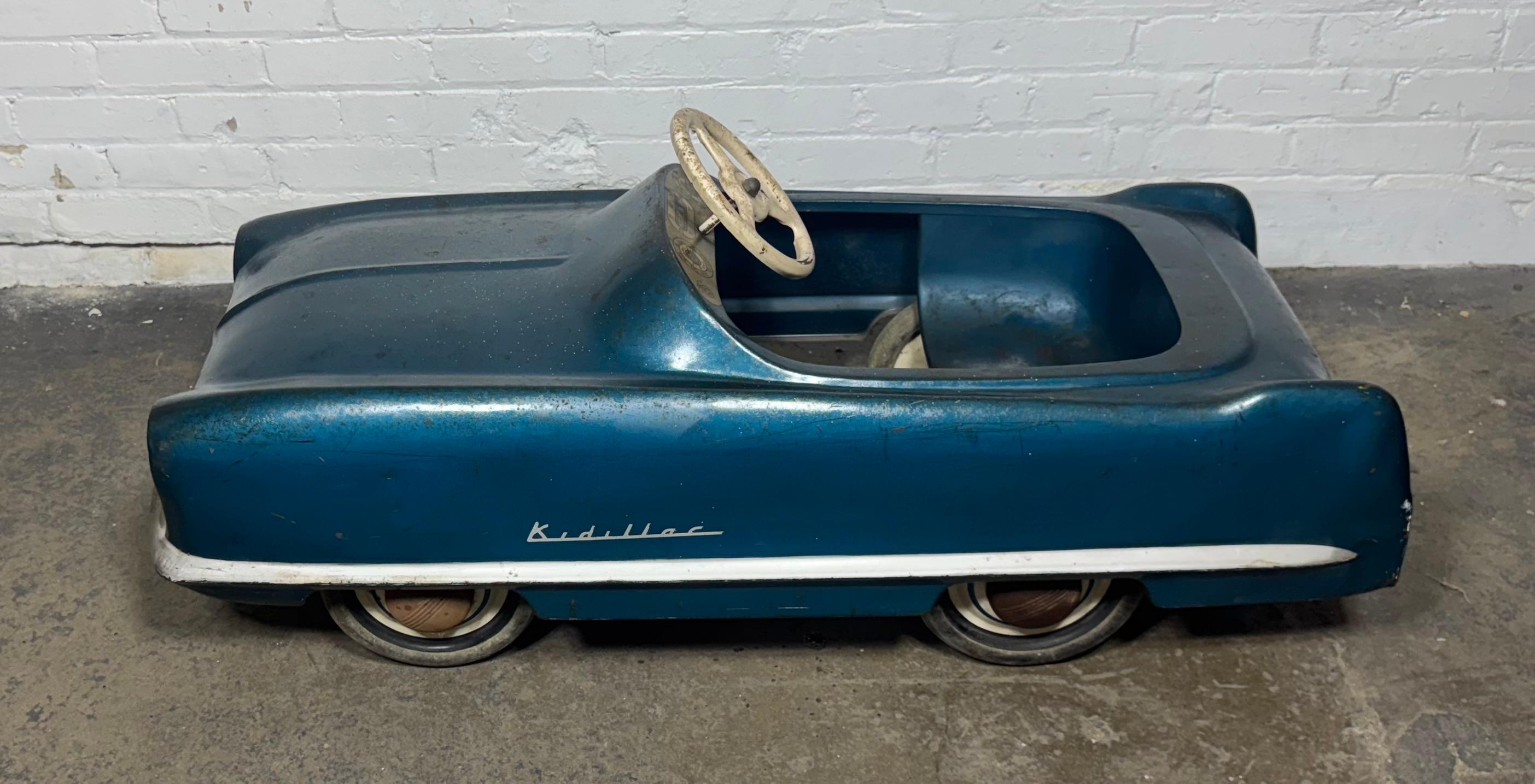Coche de pedales GARTON Kidillac 