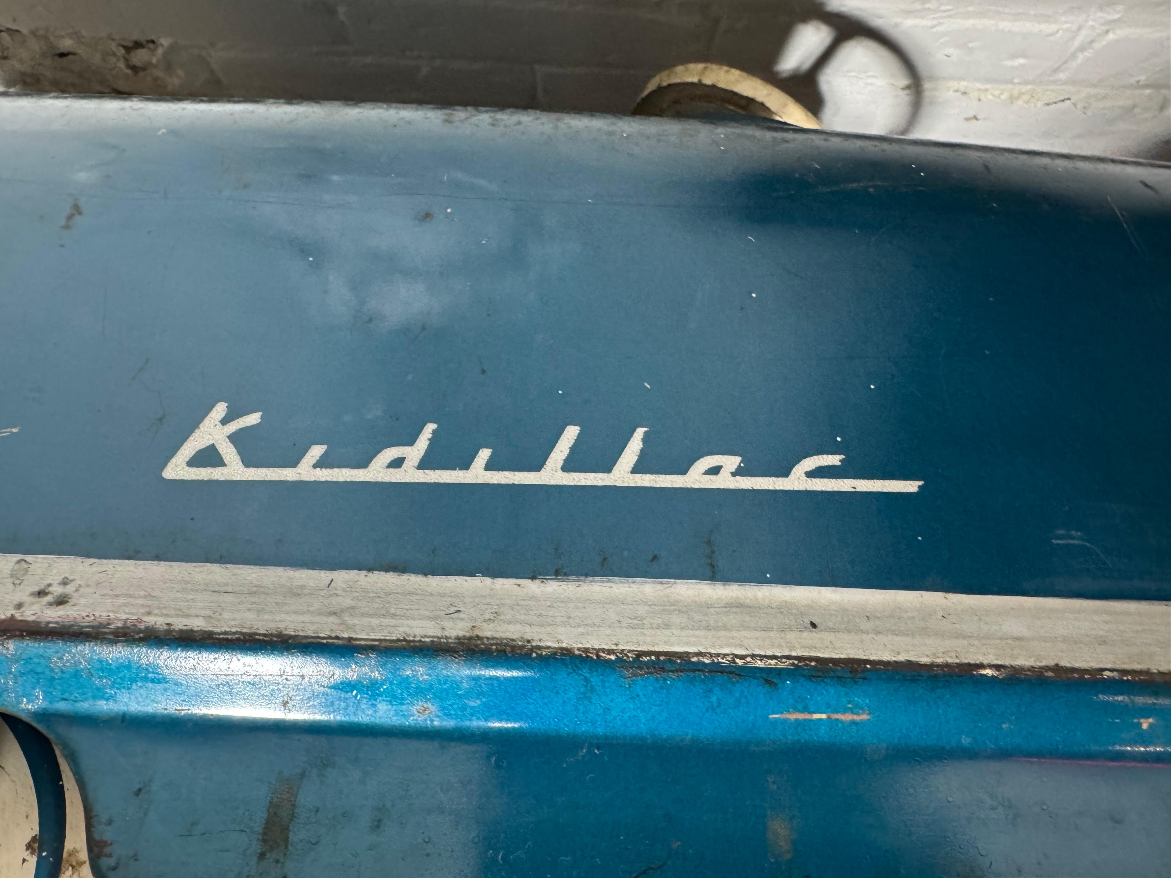 Coche de pedales GARTON Kidillac 