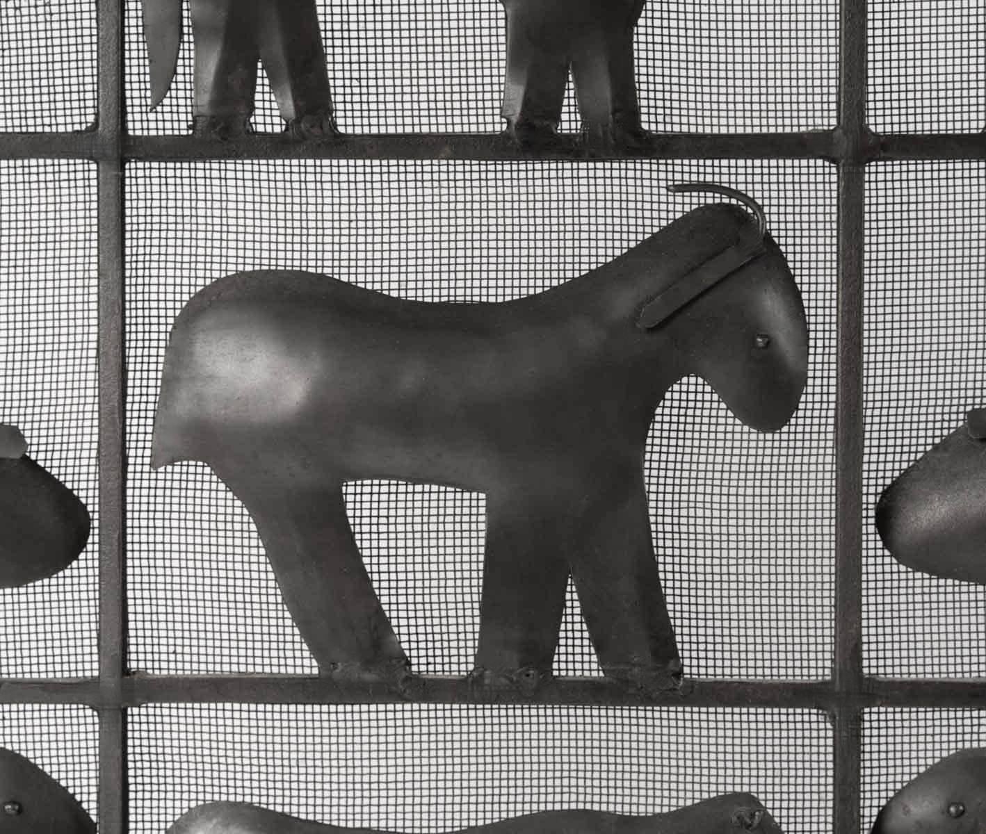 1950 Ateliers Marolles Kaminschirm aus Schmiedeeisen (Französisch) im Angebot
