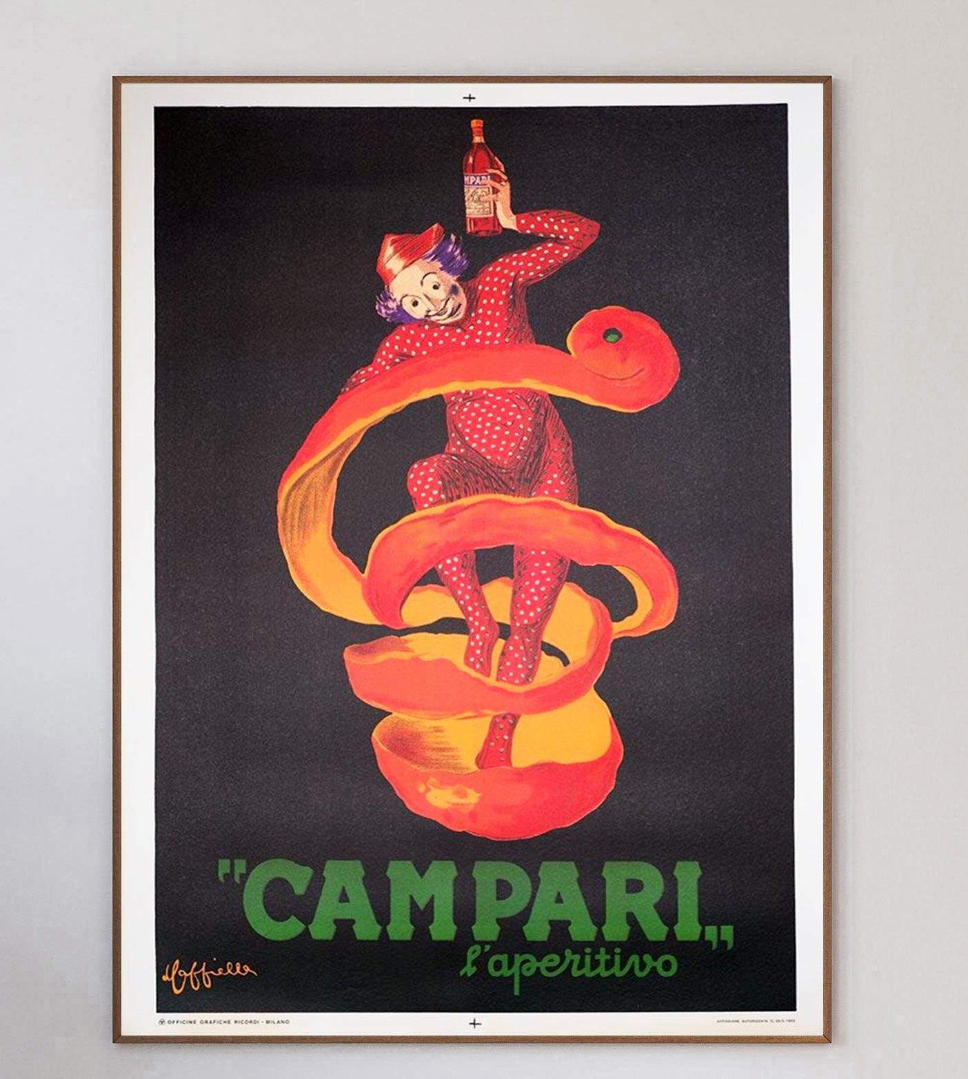 L'emblématique marque de liqueur italienne Campari a fait appel au célèbre affichiste franco-italien Leonetto Icone pour créer un certain nombre de designs variés au début du XXe siècle.

Campari a été formé en 1860 par Gaspare Campari et l'apéritif