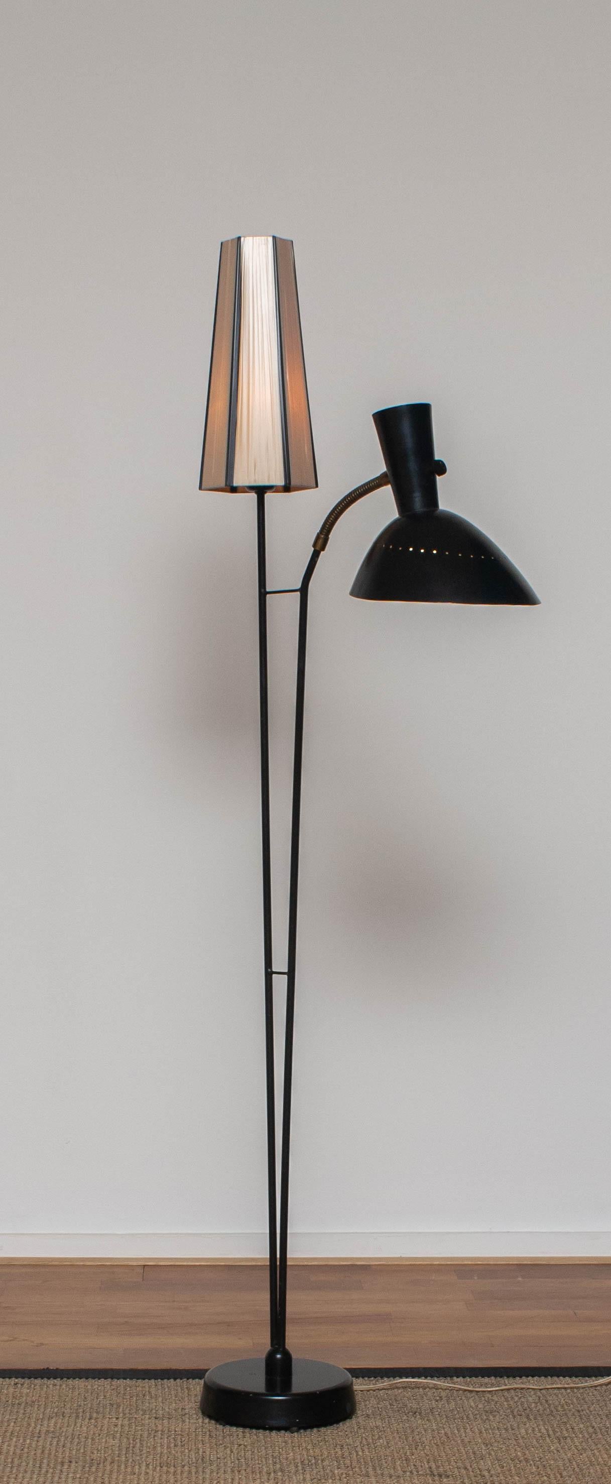 1950 Black Metal and Brass Floor Lamp, Hans Bergström for Ateljé Lyktan, Sweden 8