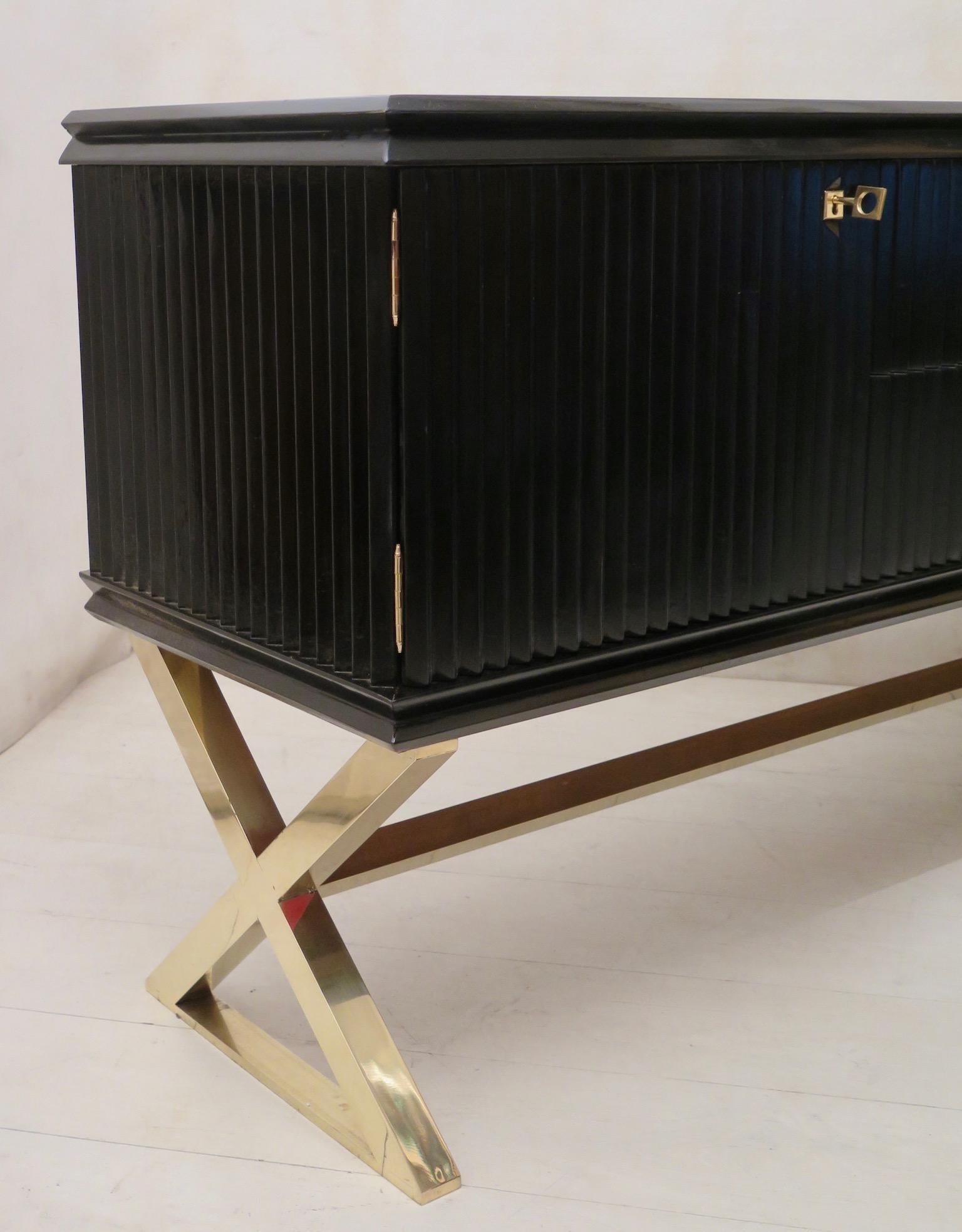 1950 Black Shellac and Brass Italian Midcentury Sideboard 5