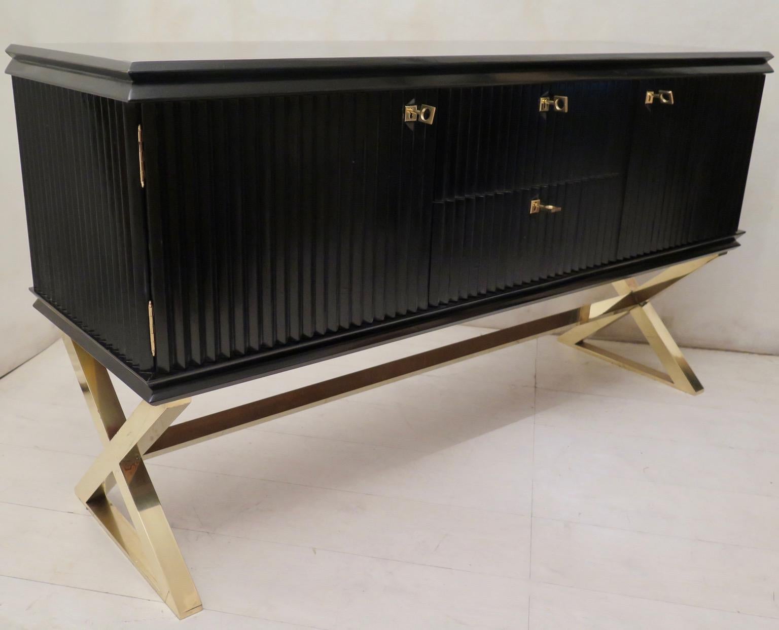 1950 Black Shellac and Brass Italian Midcentury Sideboard 6