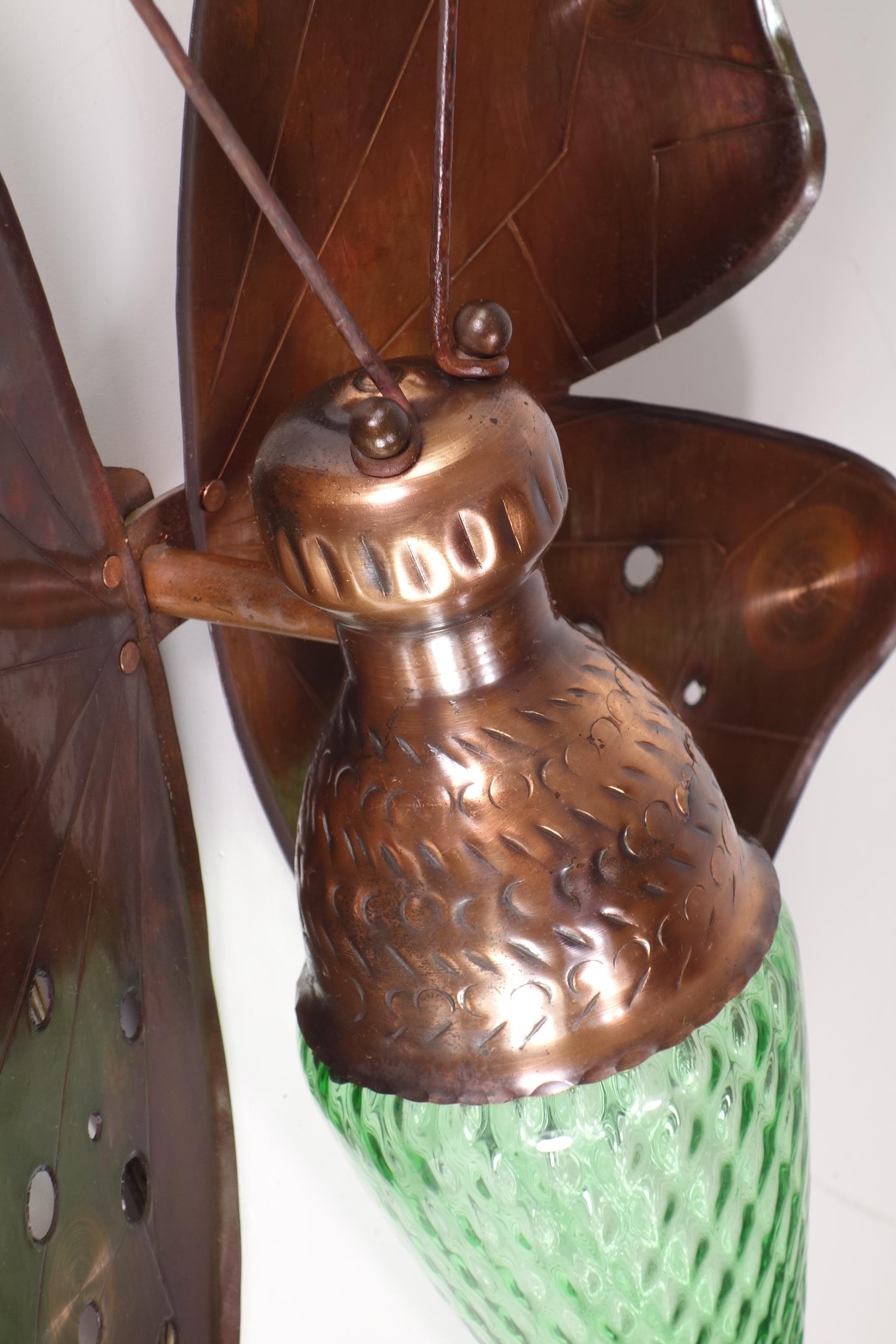 Cuivre Lampe murale papillon italienne du milieu du siècle dernier en cuivre et verre mural, 1950 en vente