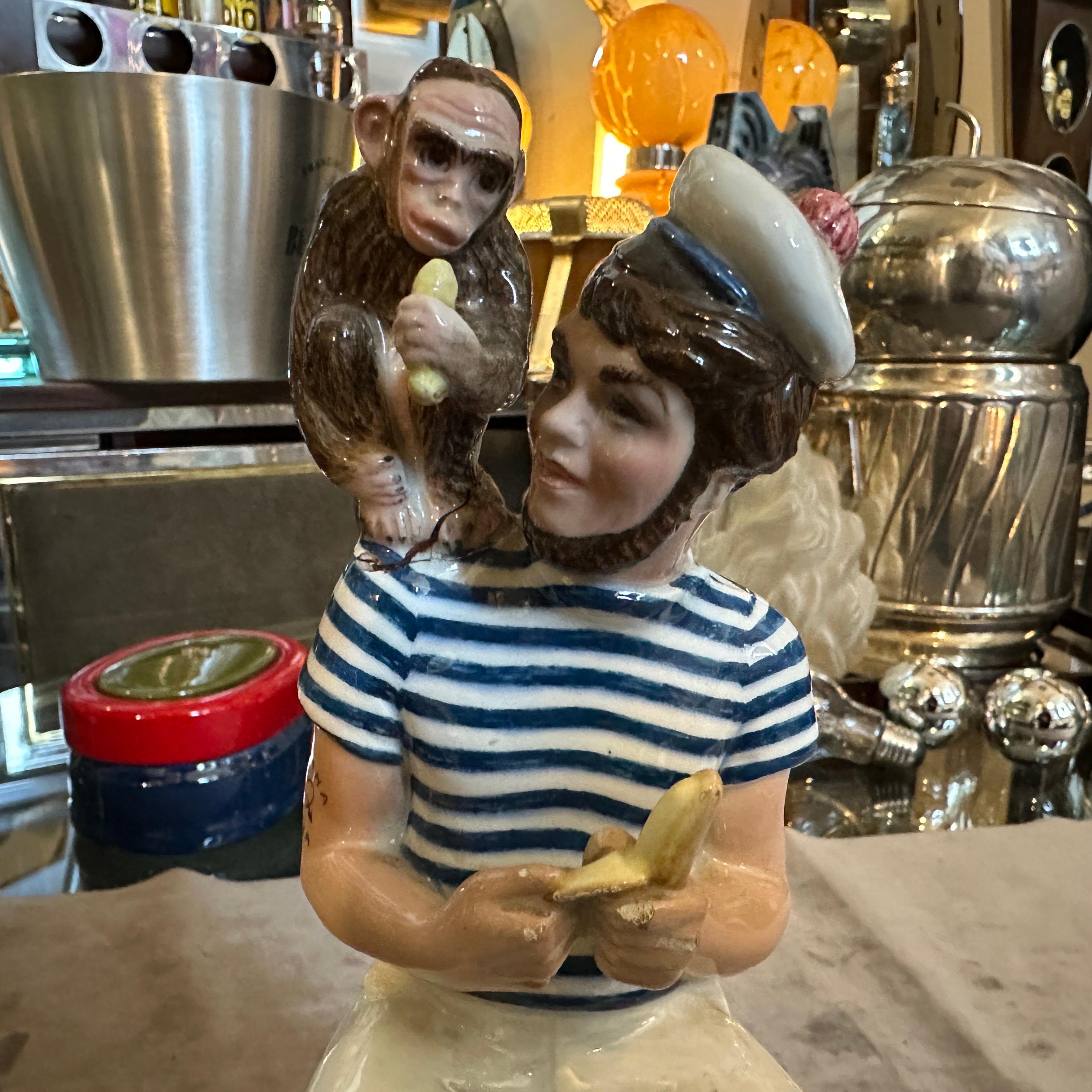 Céramique 1950 Figure en céramique d'un marin avec un singe par Helen Scavini pour Tanagra en vente