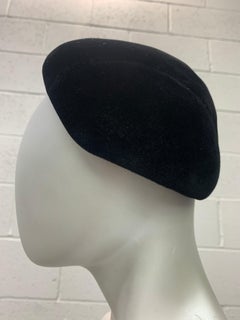 1950 Christian Dior Made In France Fine Black Felt Capulet Hat "New Look" Design