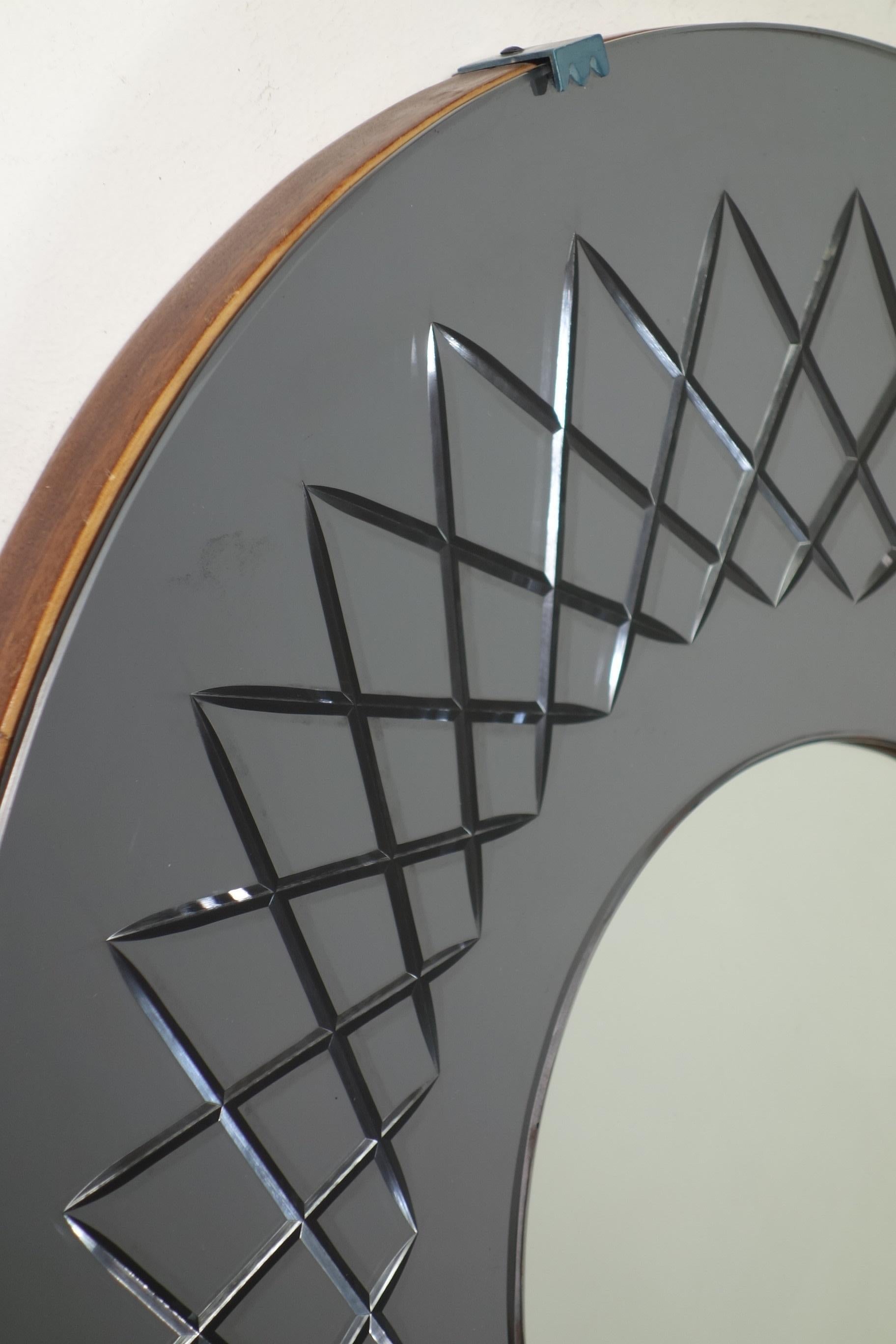 1950 CristalArt Design Italiano di metà secolo in stile Fontana Arte Specchio da parete rotondo In condizioni buone in vendita a Brescia, IT