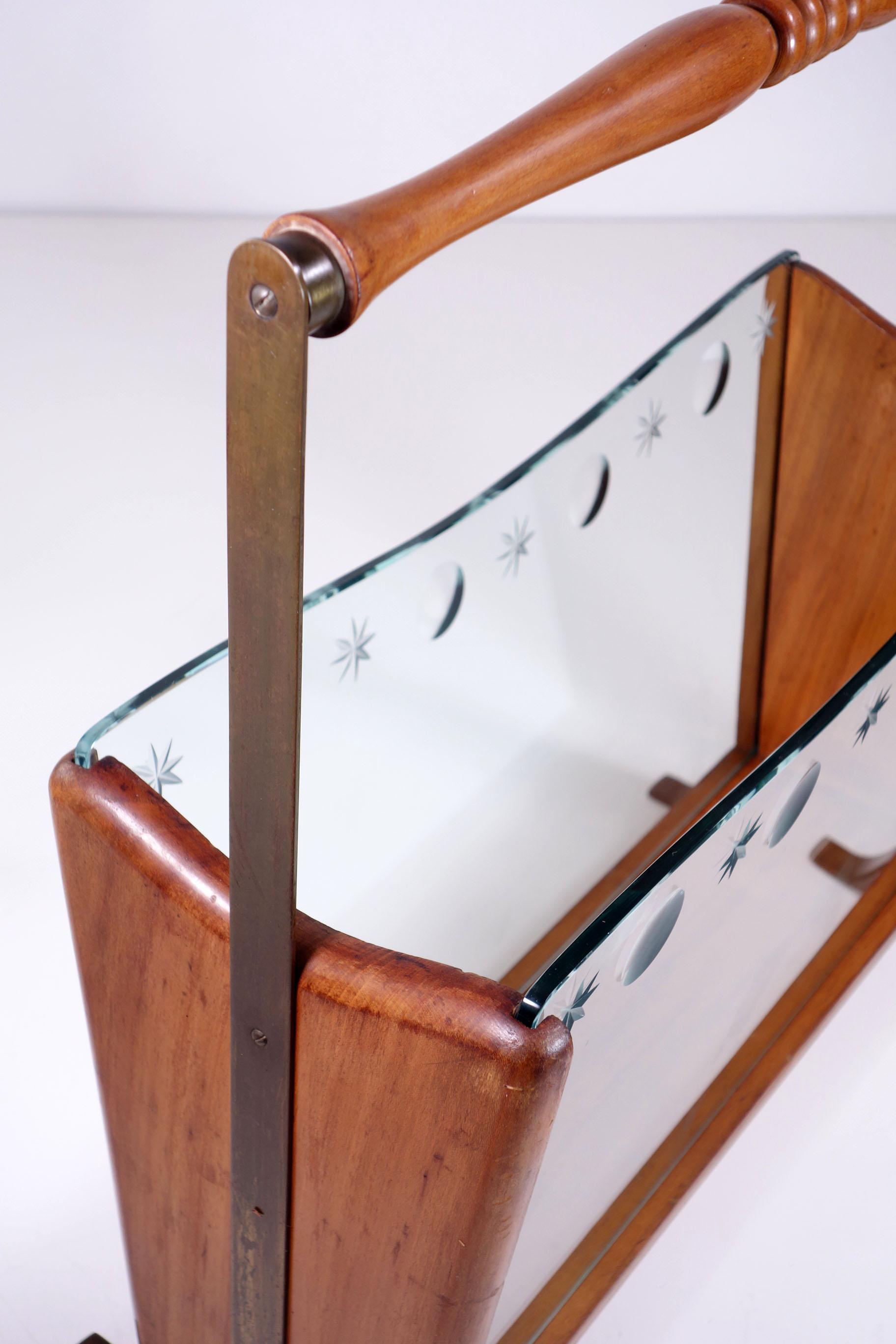 1950 Cristal-Art MidCentury Italienisches Design Holz Glas Zeitschriftenständer im Angebot 1