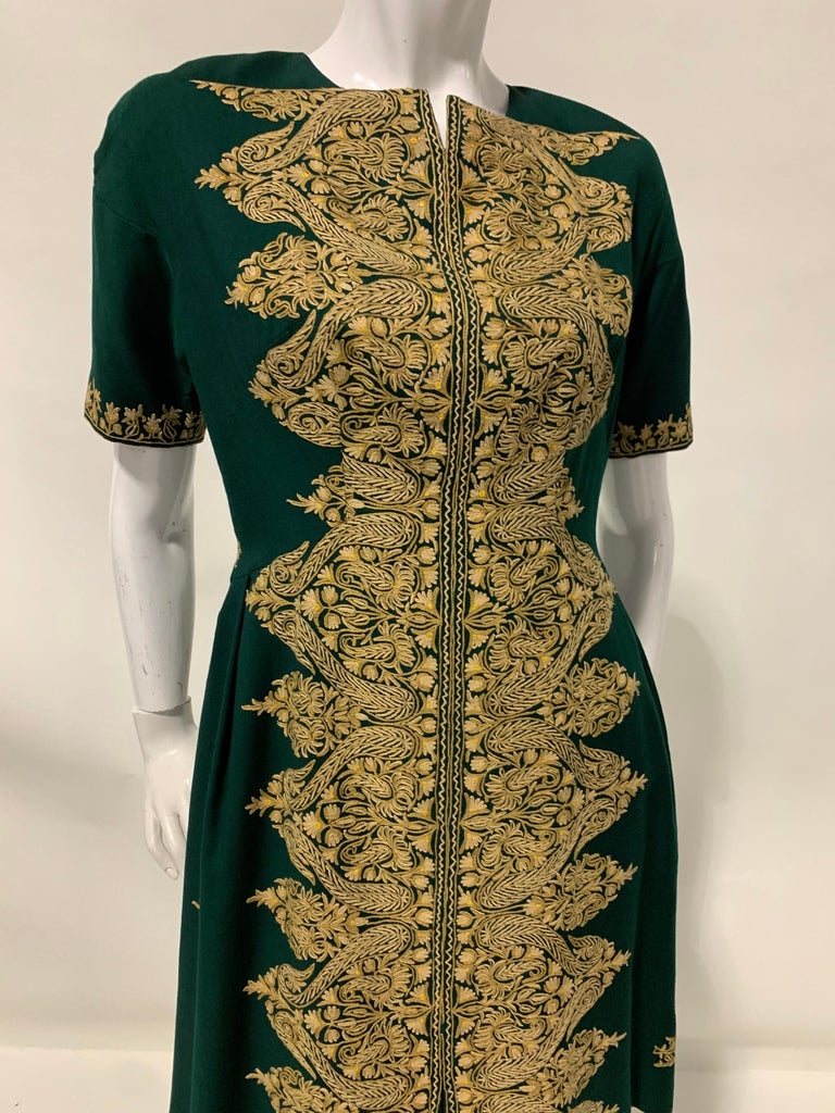 1950 Custom Made Hunter Green Crewel Cord Embroidered Wool Dress Size 10 For Sale 8