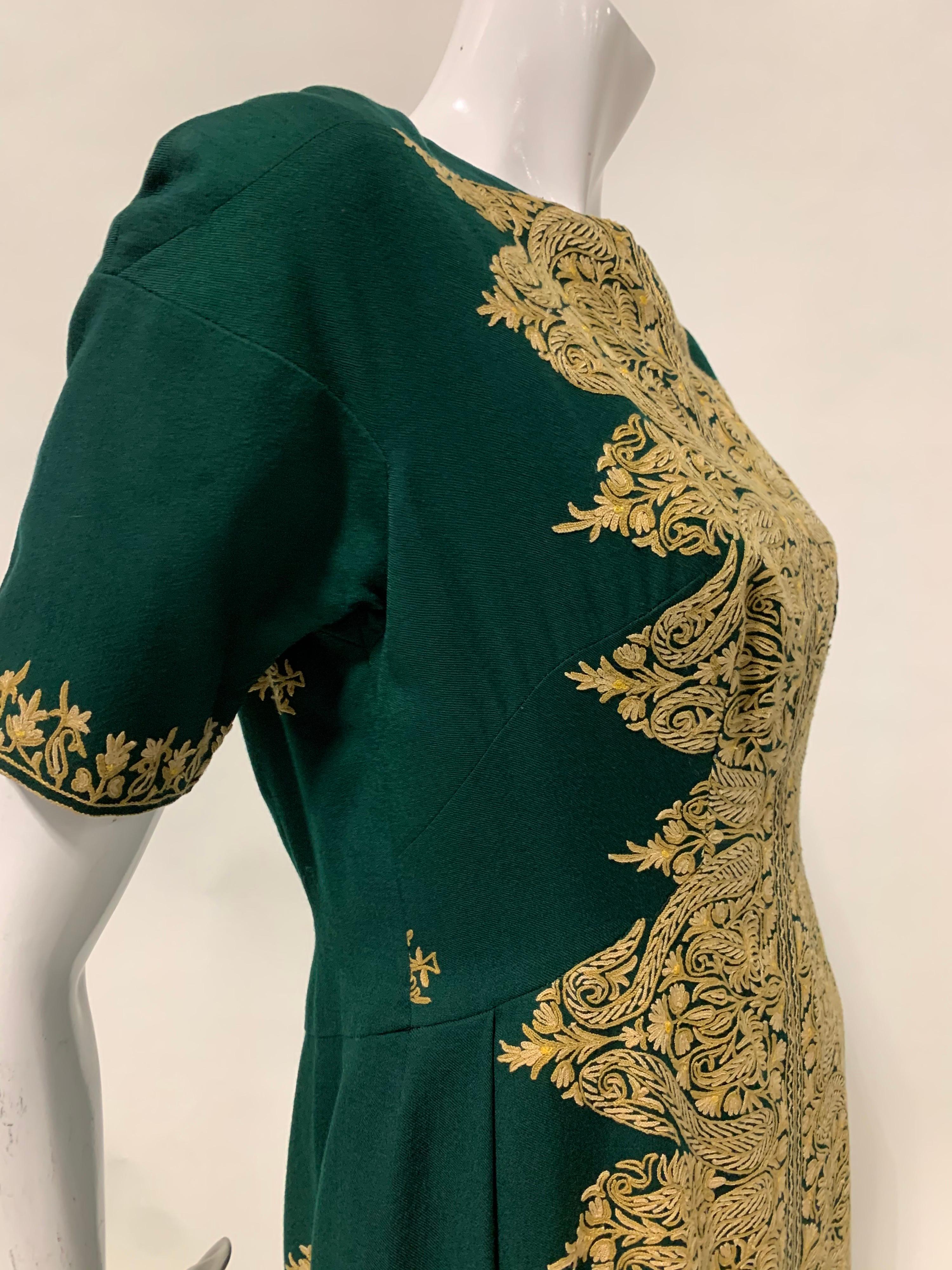 1950 Custom Made Hunter Green Crewel Cord Embroidered Wool Dress Size 10 For Sale 2