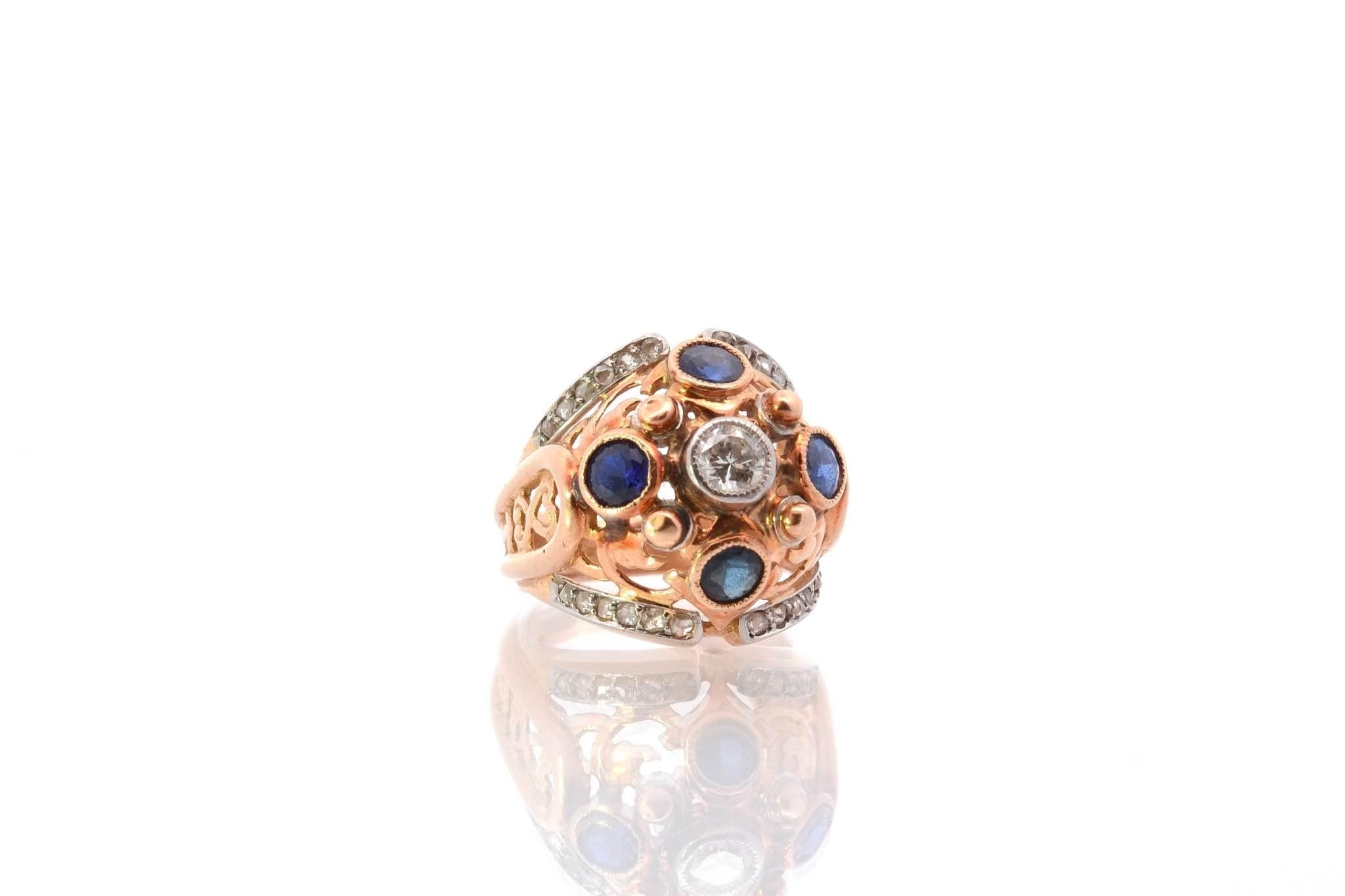 Old European Cut 1950 dome diamonds and sapphires ring in 18k yellow gold For Sale