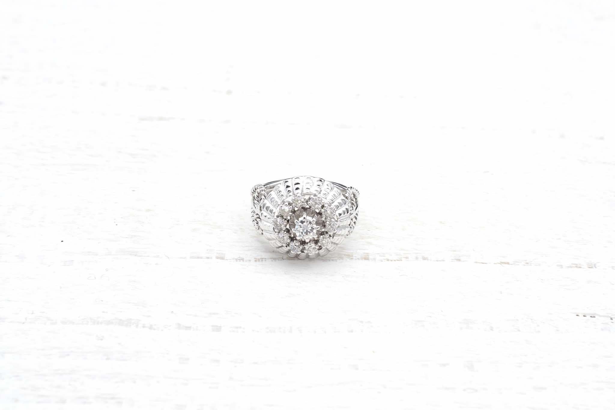 Stones: Brilliant cut diamonds for a total weight of 0.50 carat.
Material: 18k white gold
Dimensions: 8 mm in height, 17 mm in diameter.
Period: 1950
Weight: 8g
Size: 56 (free sizing)
Certificate
Ref. : 23794 HD