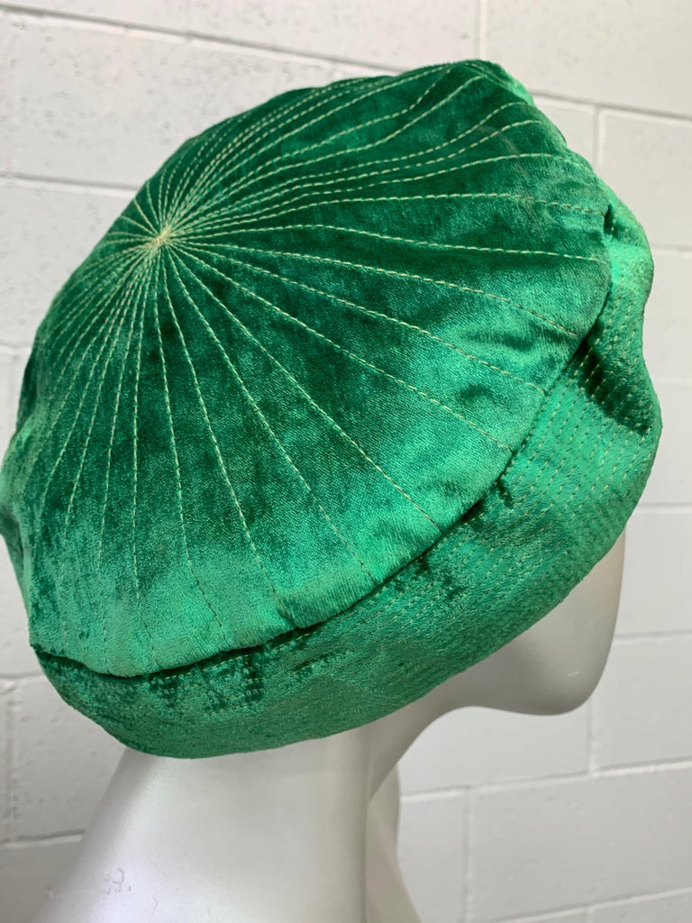 Women's or Men's 1950 Emerald Green Silk Panne Velvet Trapunto Stitch Tam Style Hat For Sale