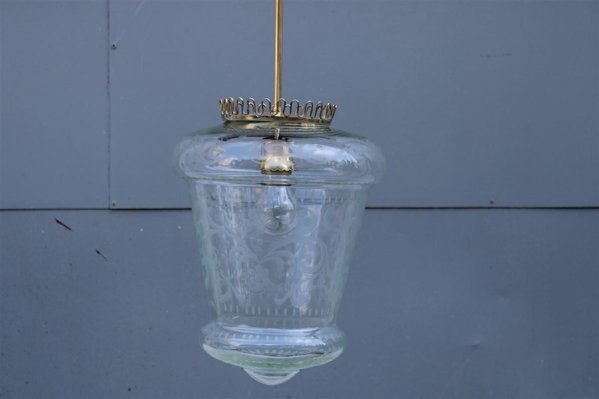 1950 engraved crystal lantern and gold brass parts Italian design.
1 light bulb E27 max 100 watt.
Only crystall cm. 36 x 28 diameter.