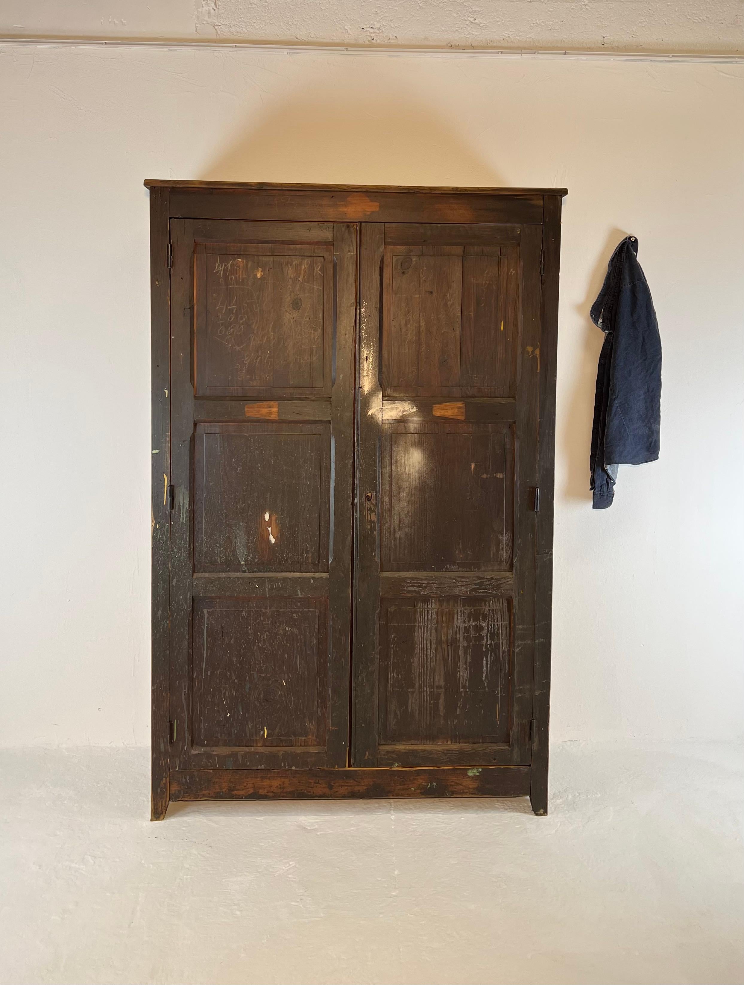 French Provincial 1950' Factory Cabinet in Pine Fully Restored For Sale