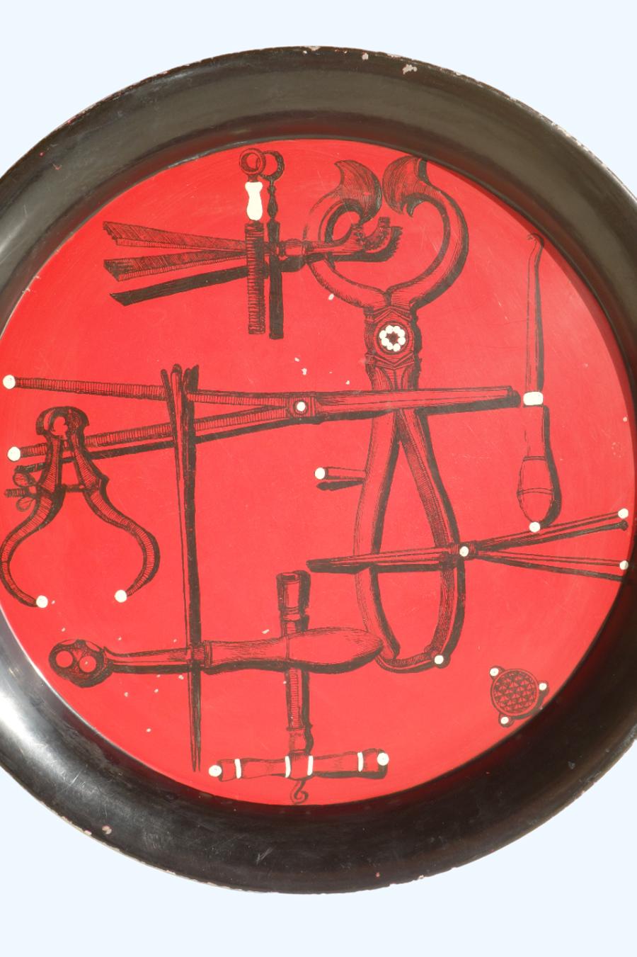 italien 1950 Felice Galbiati Italian Mid Century Design Print Red Black Metal Tray (Plateau en métal rouge et noir) en vente