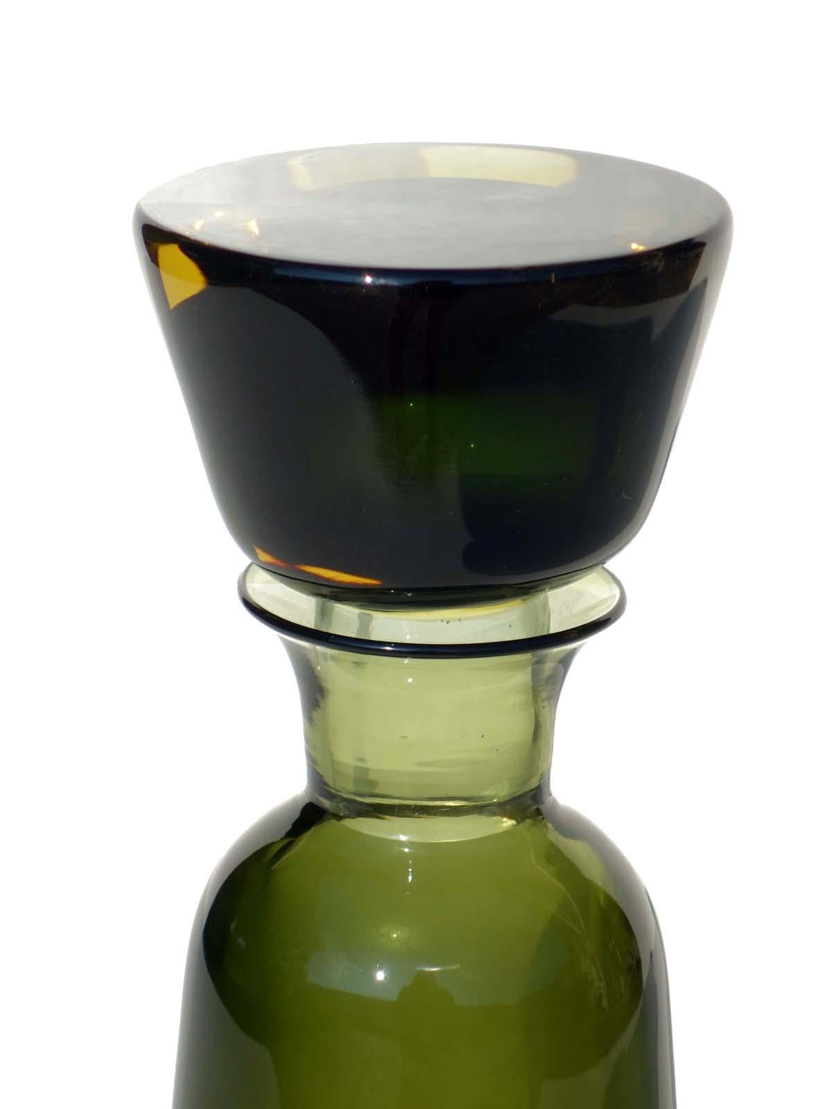 Mid-Century Modern 1950 Flavio Poli Vetro _ Seguso 'Sommerso' Murano Glass Green Yellow Bottle en vente