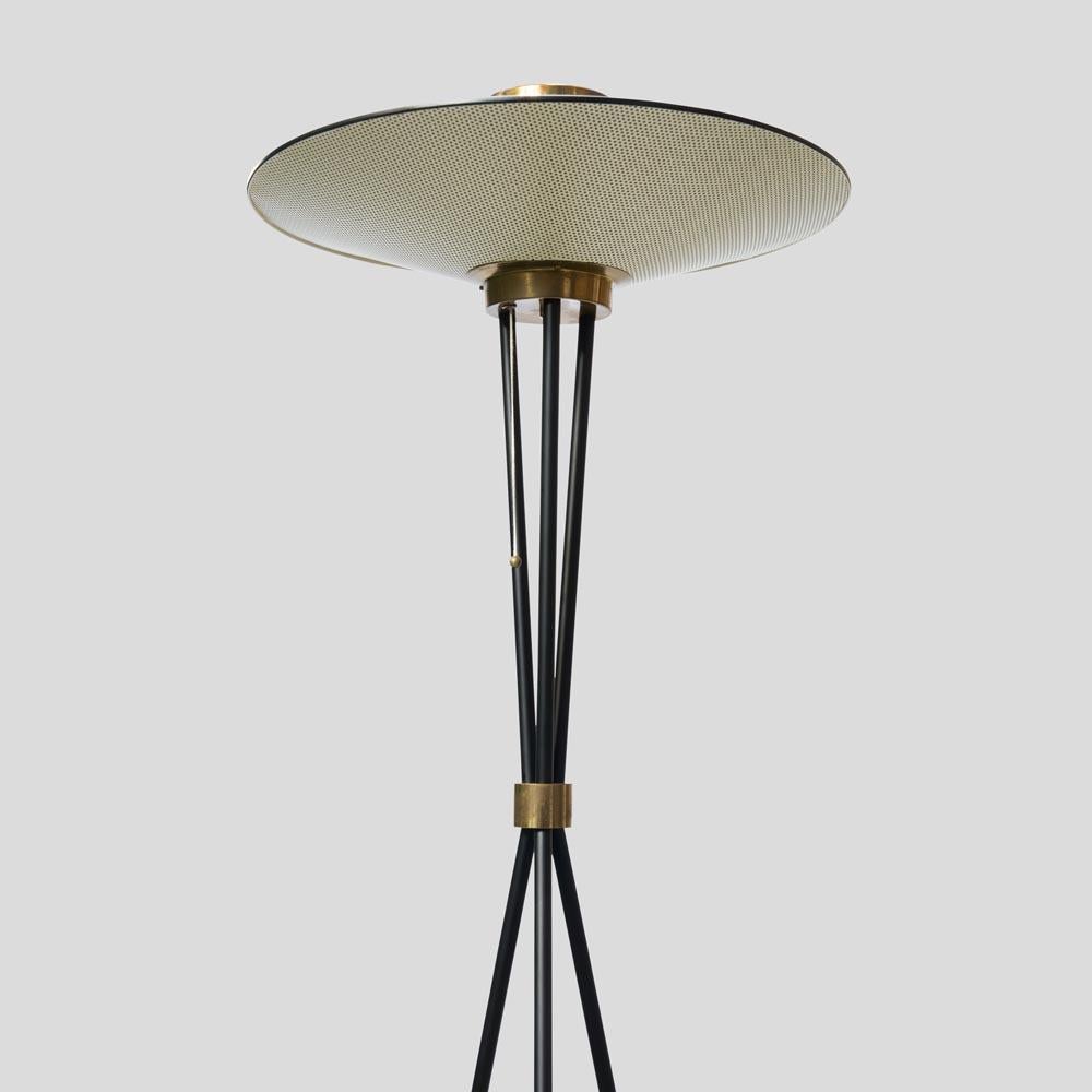 1950 Floor Lamps Italian Design by Stilnovo Black Lacquer Round Cream Shade For Sale 3
