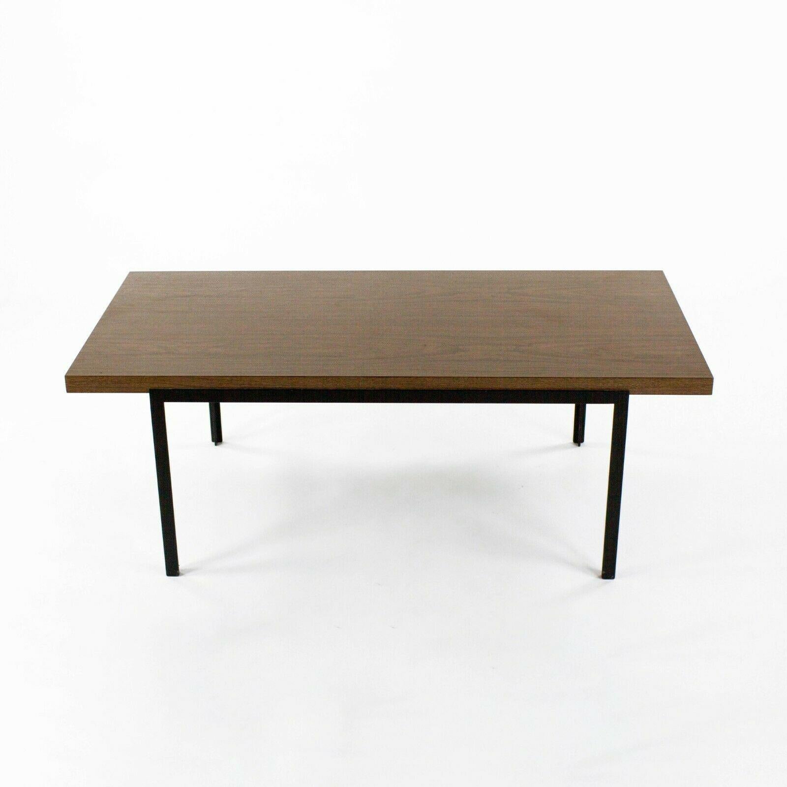 Mid-20th Century 1950 Florence Knoll RARE T Angle Coffee Table No. 115 in Black & Walnut Laminate For Sale