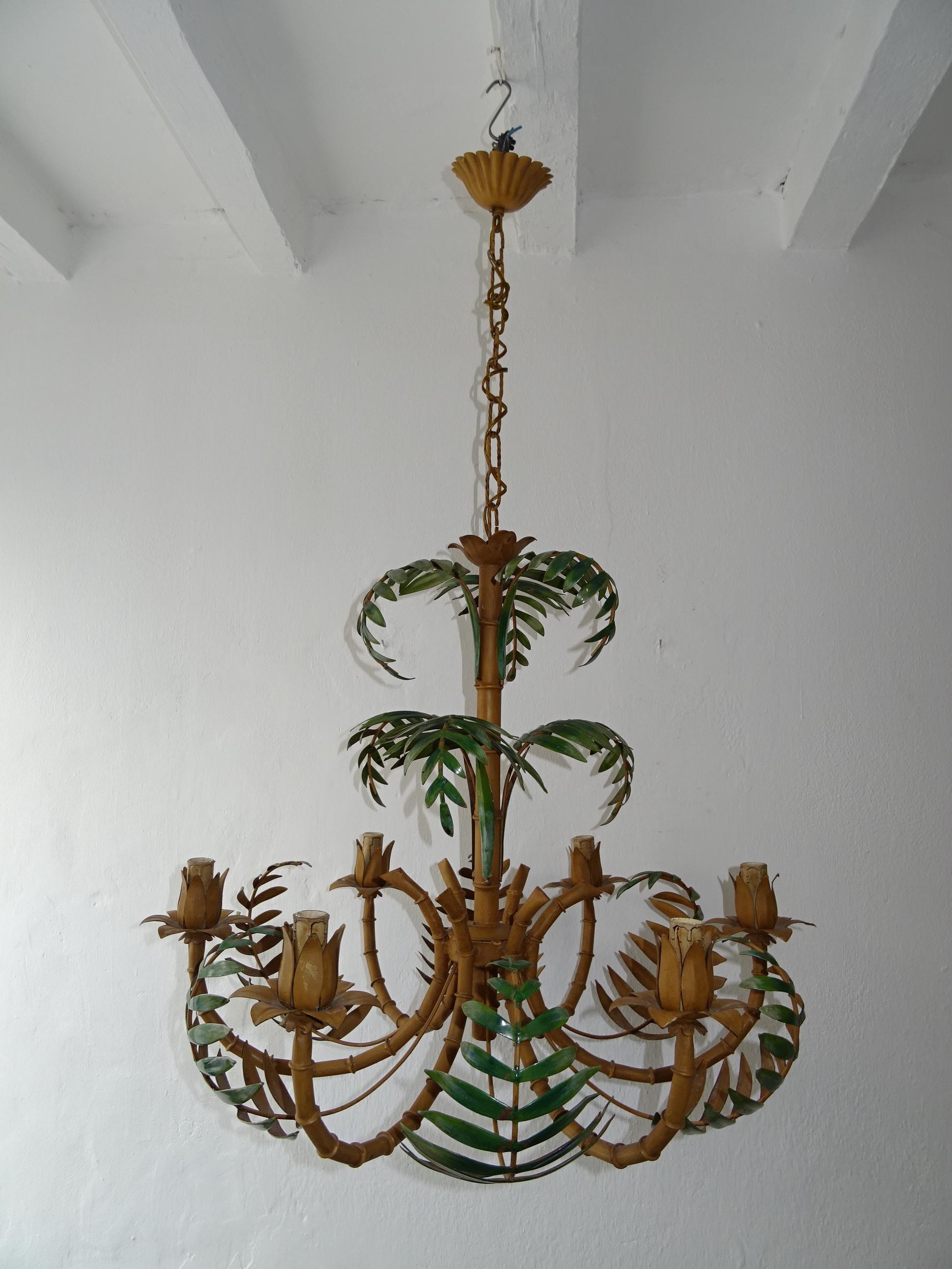 1950 French Tole Palm Tree 6 Light Chandelier Rare Big Size In Good Condition For Sale In Modena (MO), Modena (Mo)