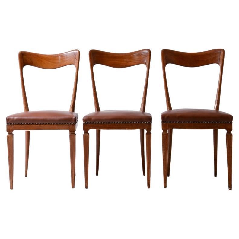 1950 Gianni Vigorelli Set of eight shaped wooden chairs