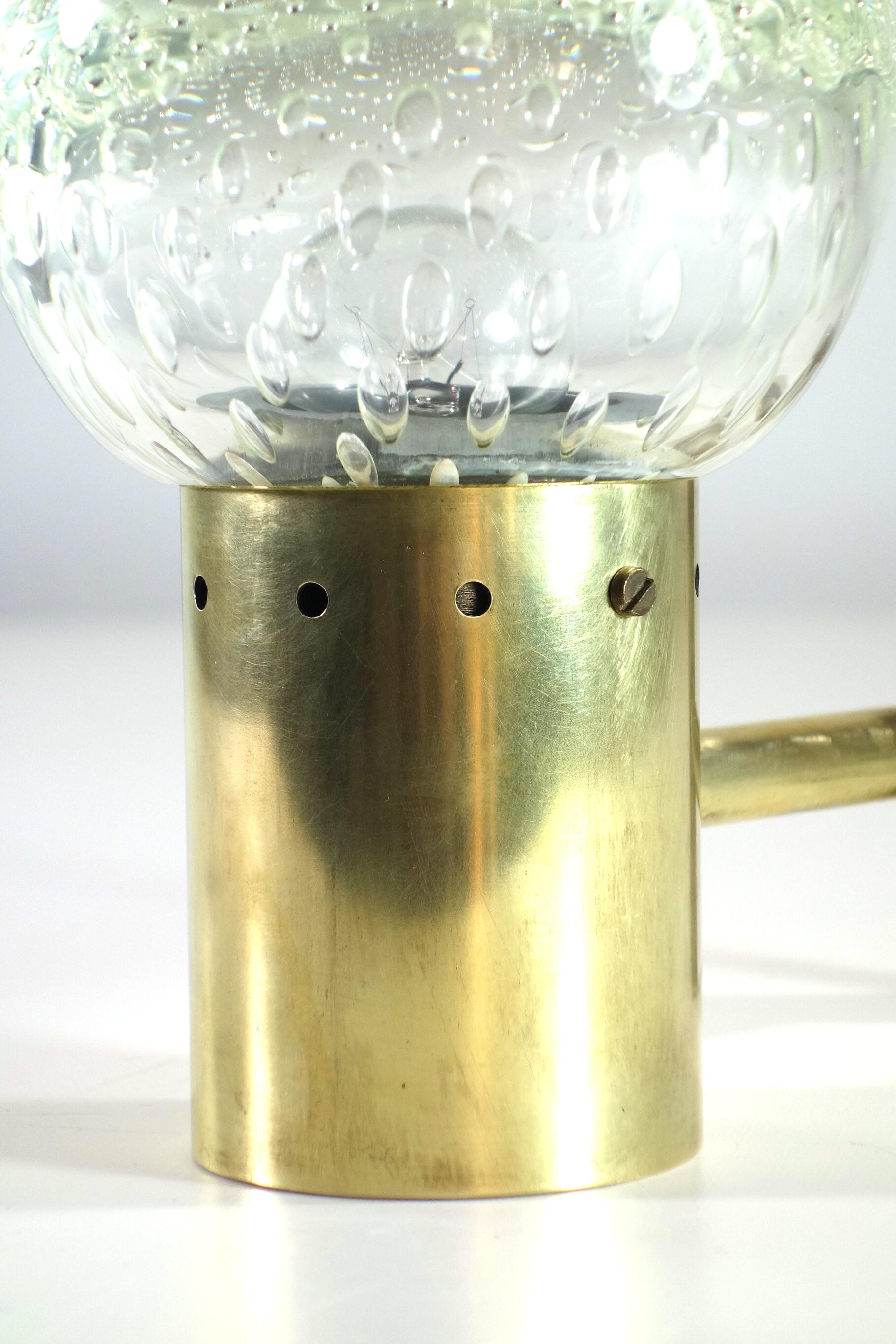 1950 Gino Sarfatti Arteluce Murano Glass Brass Wall Lamp In Excellent Condition For Sale In Brescia, IT