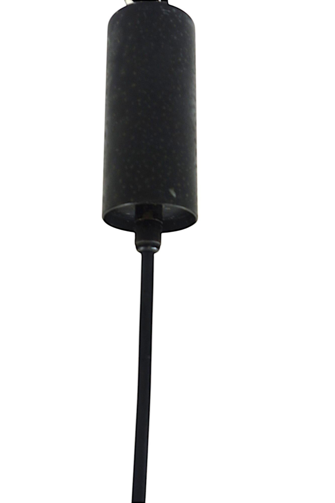 1950 Gino Sarfatti Seguso Lampada a soffitto a sospensione in vetro di Murano e metallo nero Set di 2 In condizioni buone in vendita a Brescia, IT