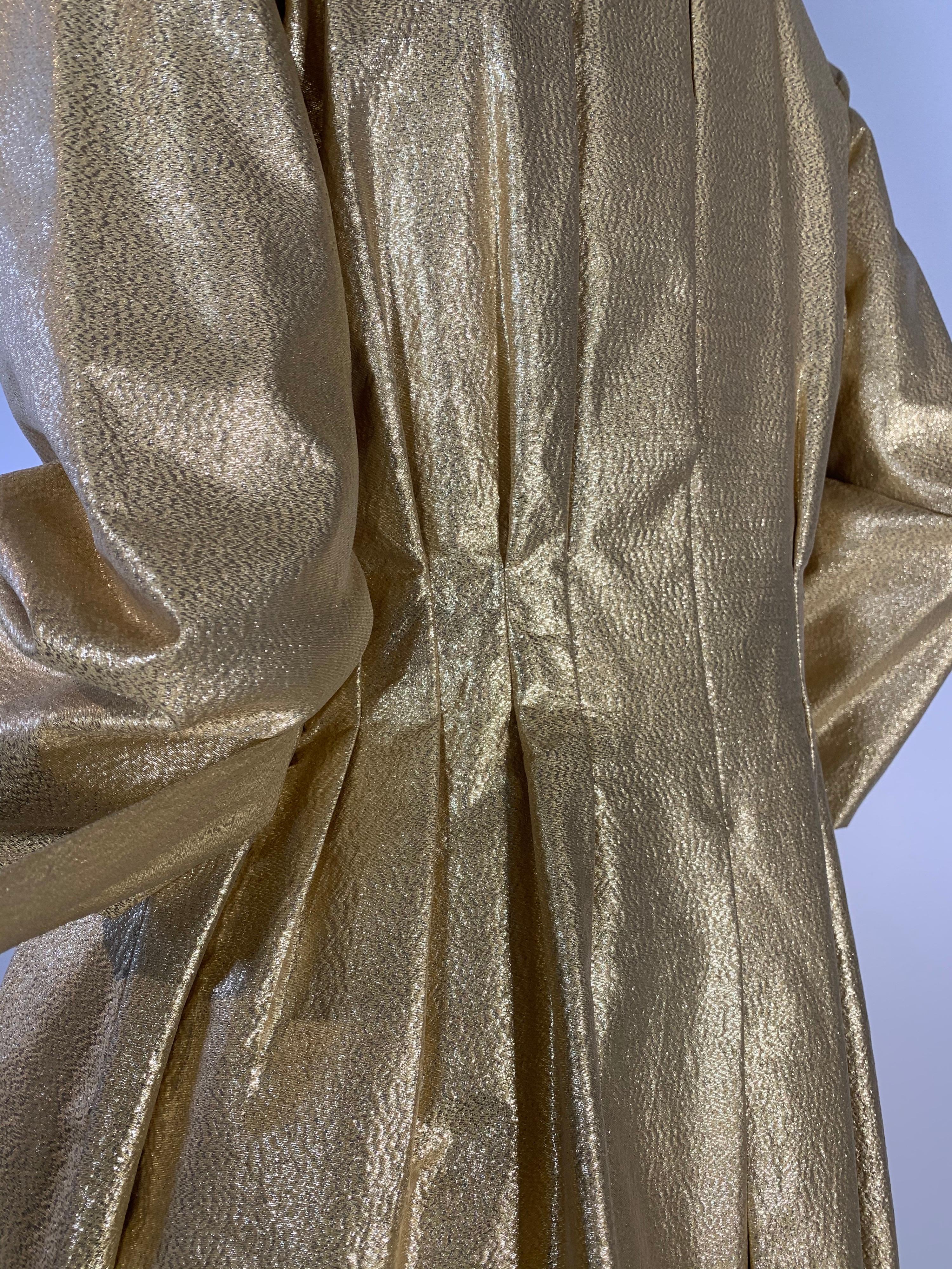 1950 Gold Lame ShowGirl Belted Trench Coat W/Notched Collar Size 6 For Sale 2
